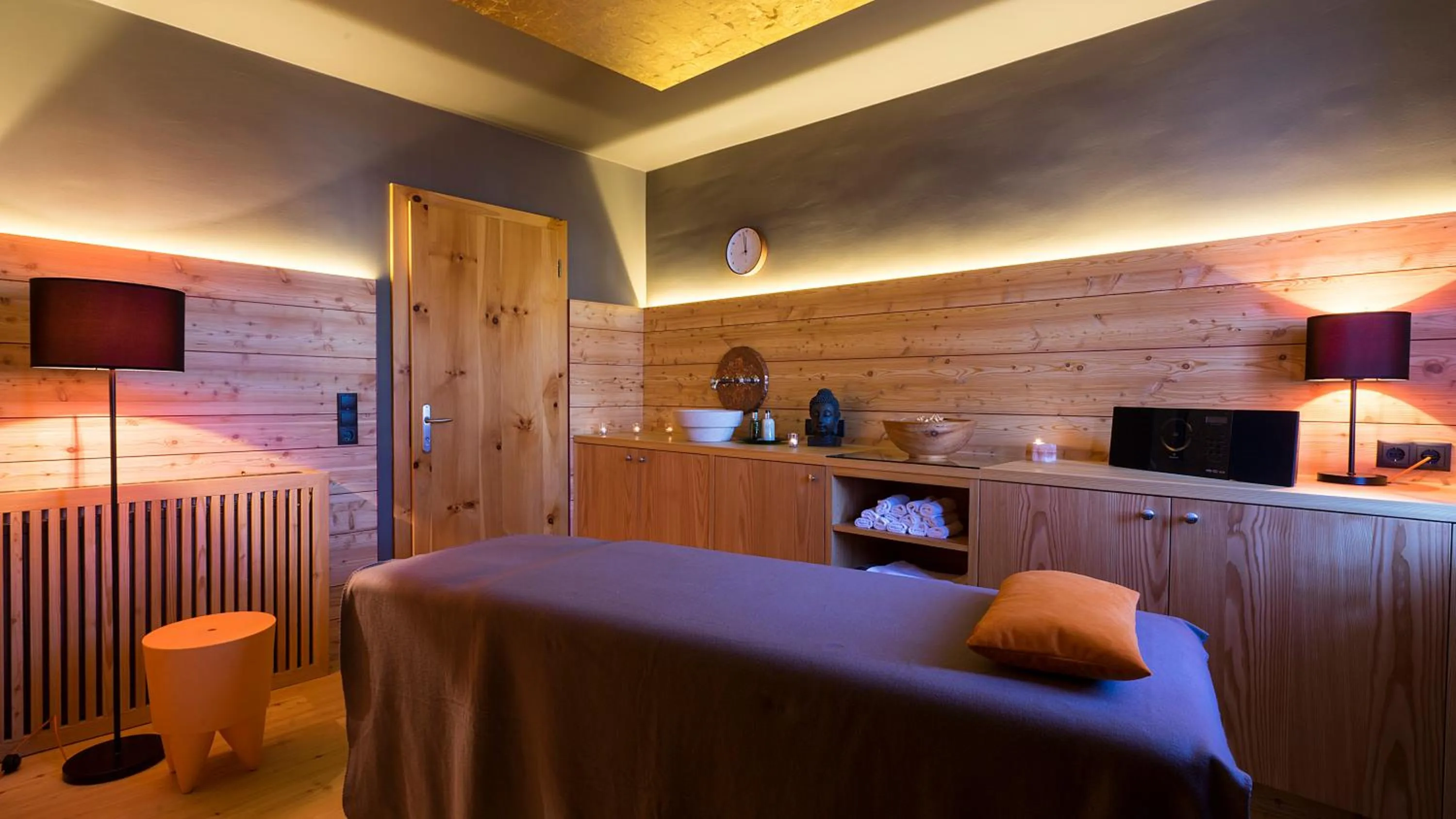 Massage, Bed in Hotel Bergland All Inclusive Top Quality