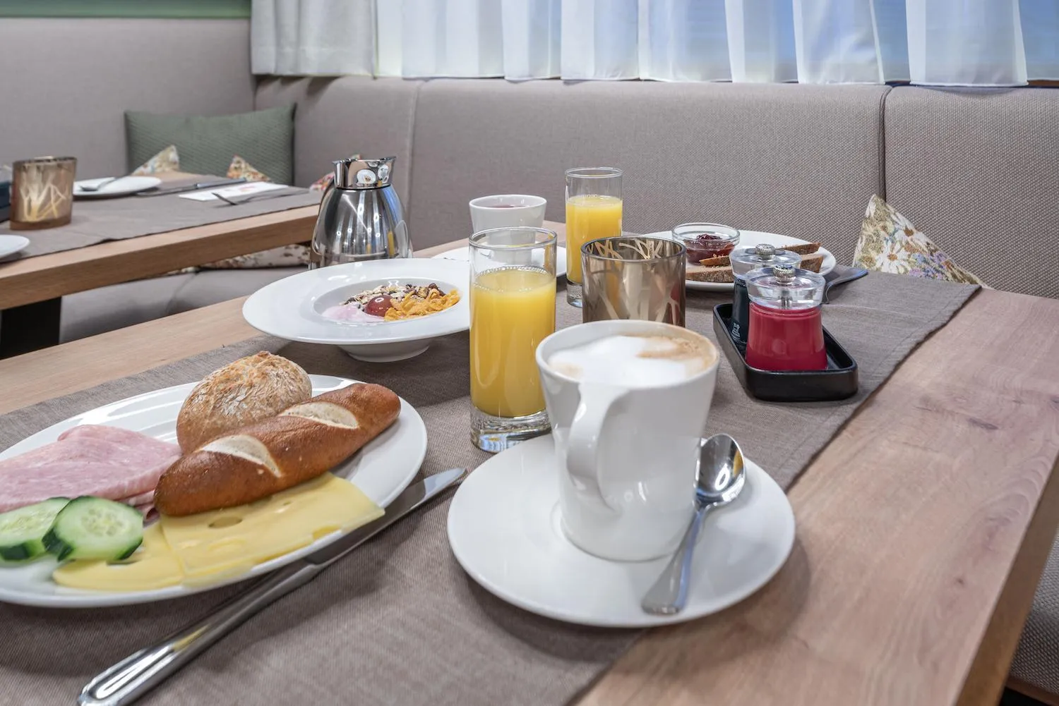 Food and drinks in Hotel Bergland All Inclusive Top Quality