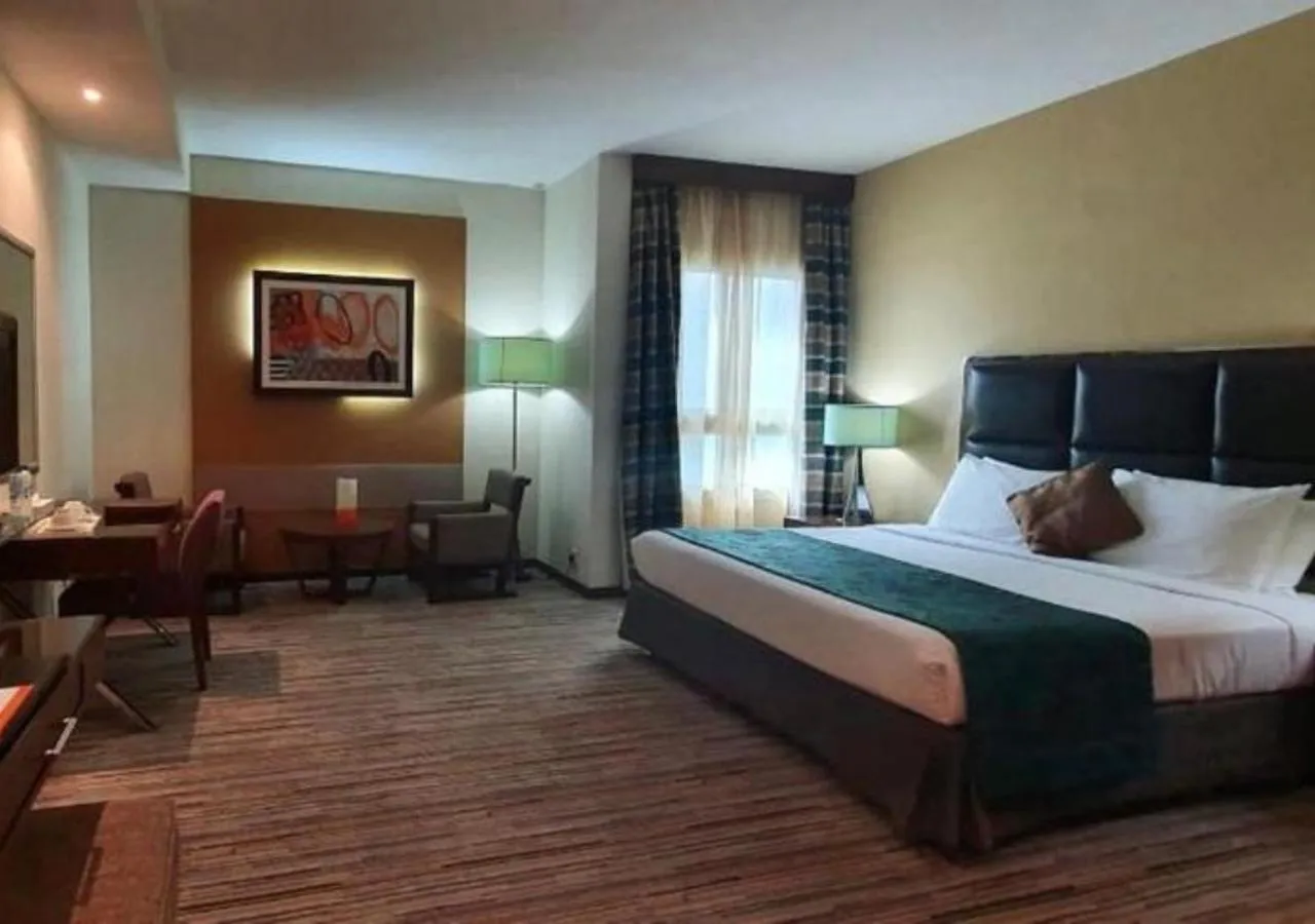 Bedroom, Bed in Phoenix Plaza Hotel Apartments