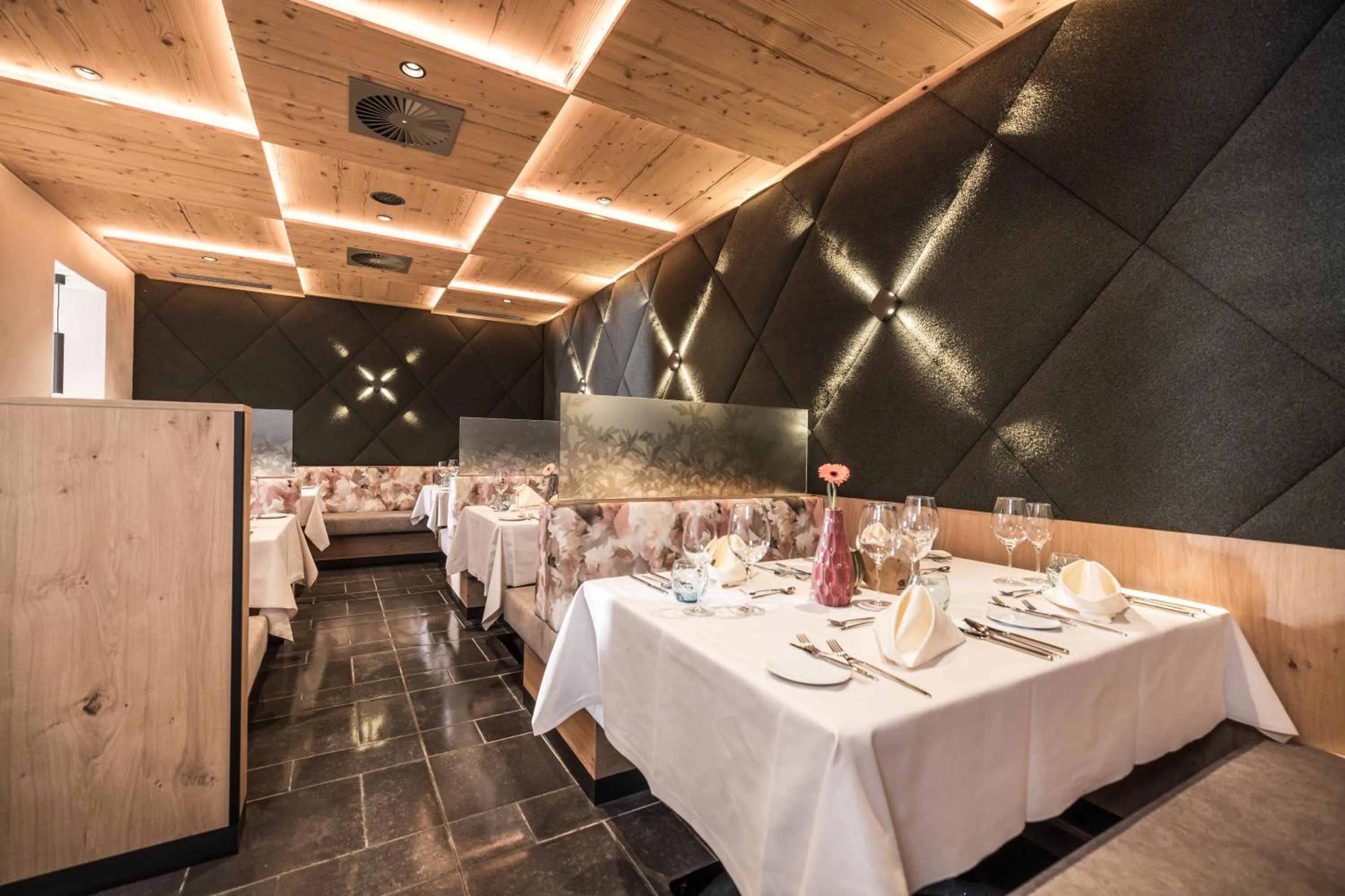 Restaurant/places to eat in 4*S Galtenberg Resort