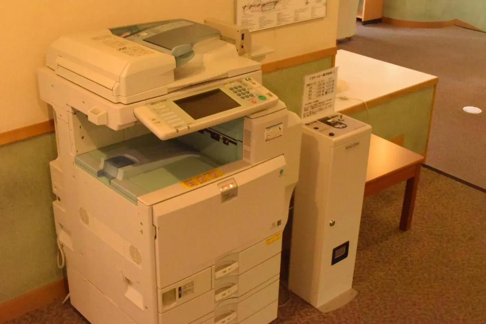 On-site shops in Refre Forum On-site shops in Refre Forum