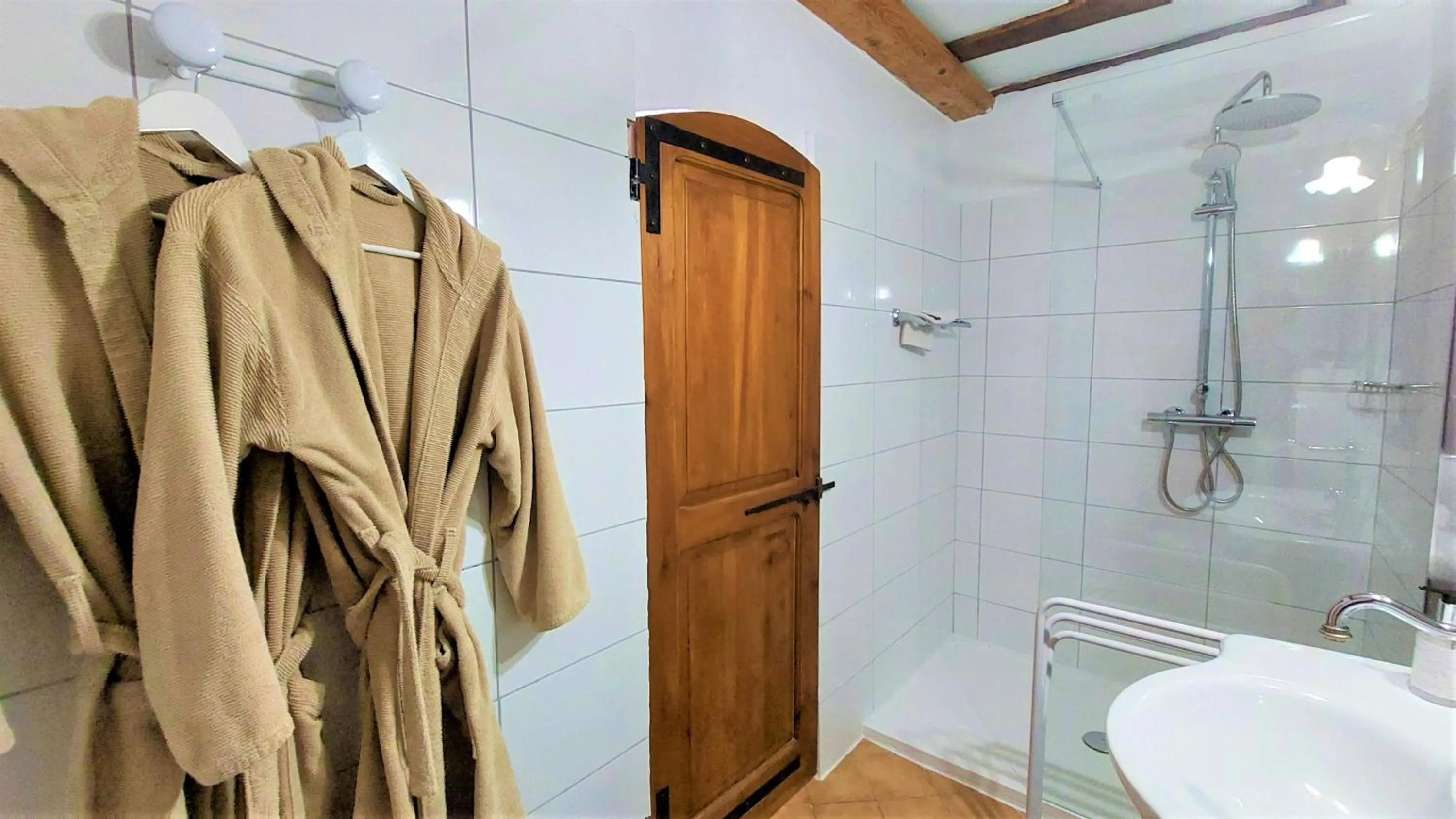 Bathroom in La Bergerie Du Moulin