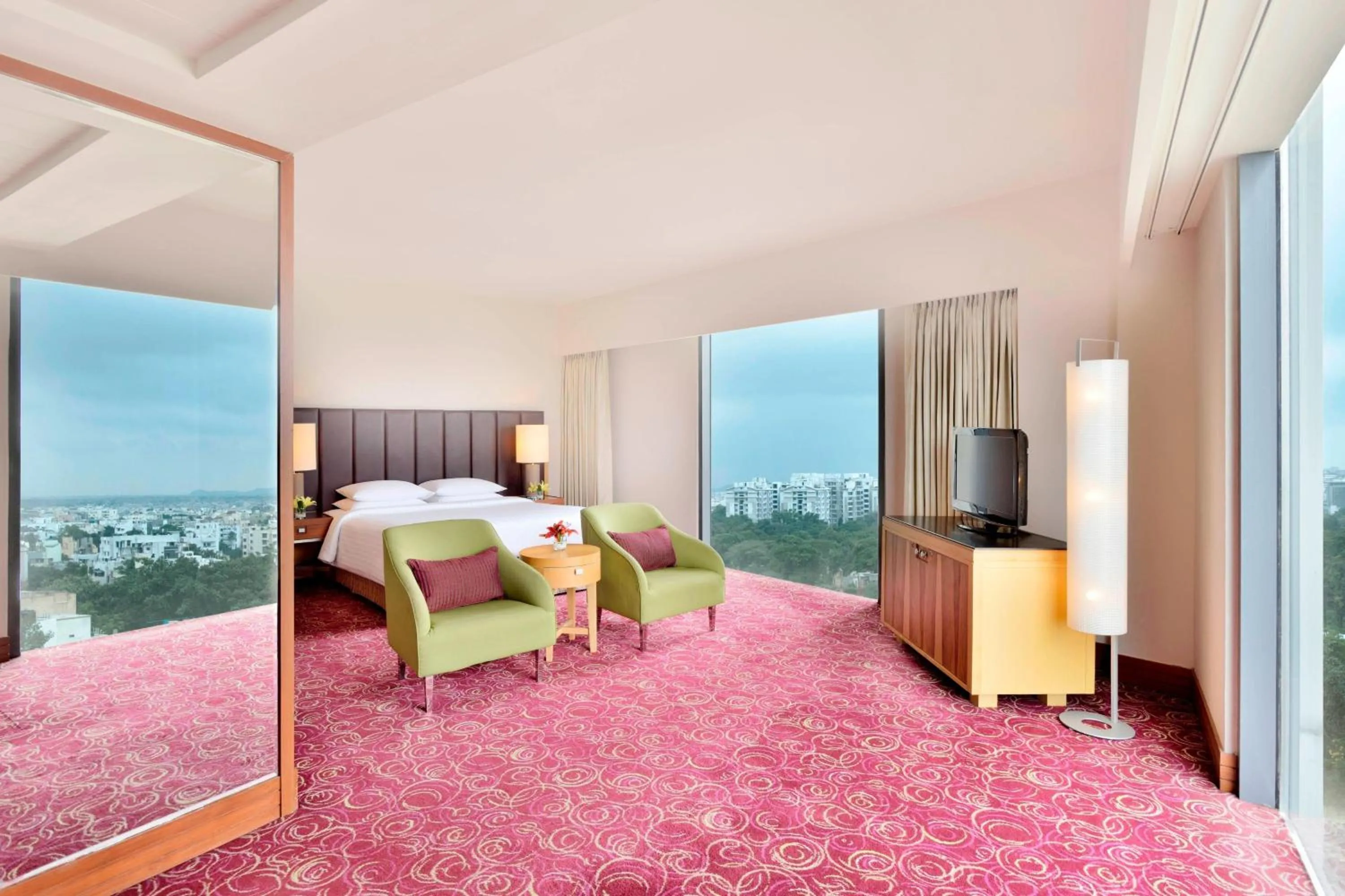 Photo of the whole room, Bed in Courtyard by Marriott Hyderabad