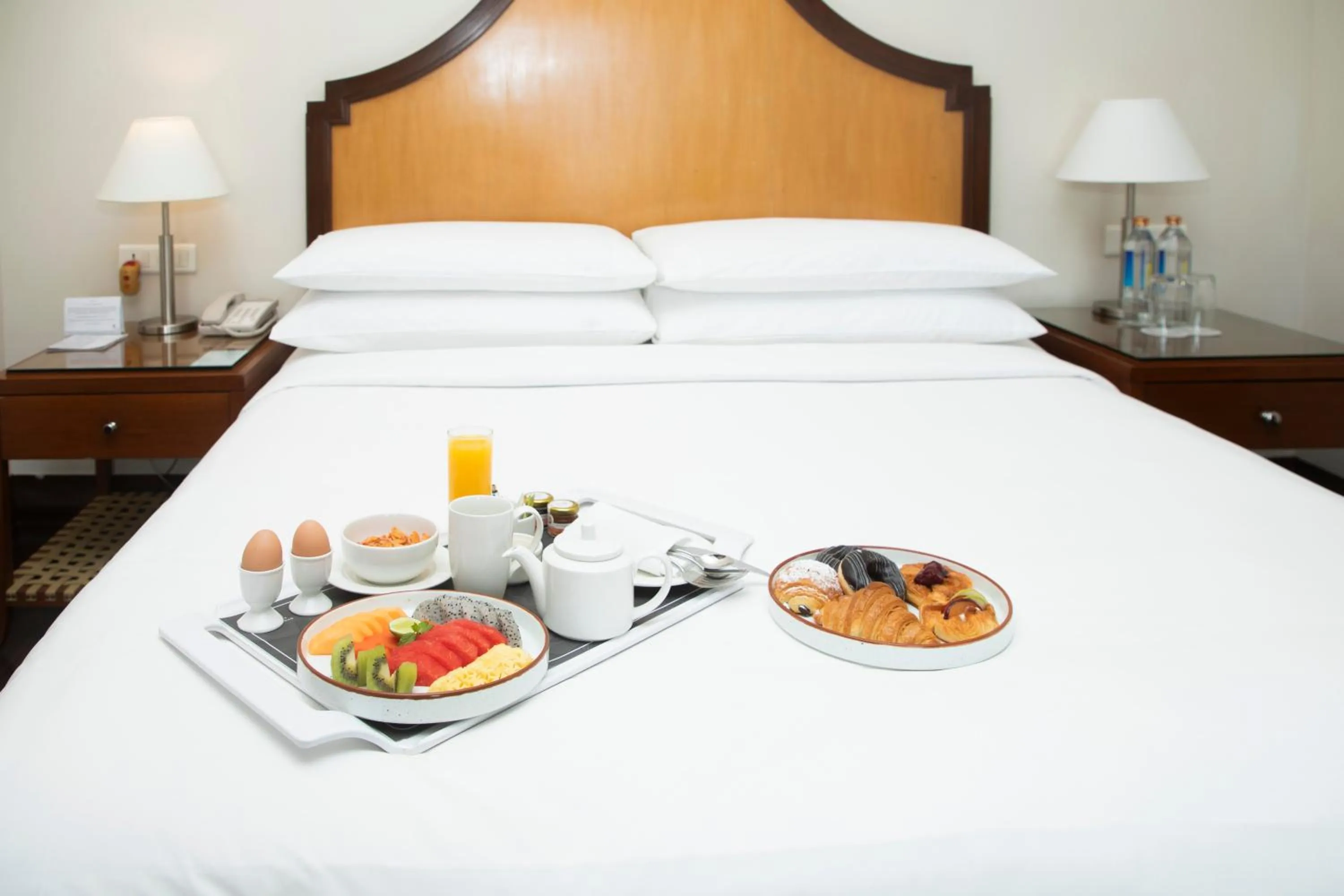 Bed in Courtyard by Marriott Hyderabad