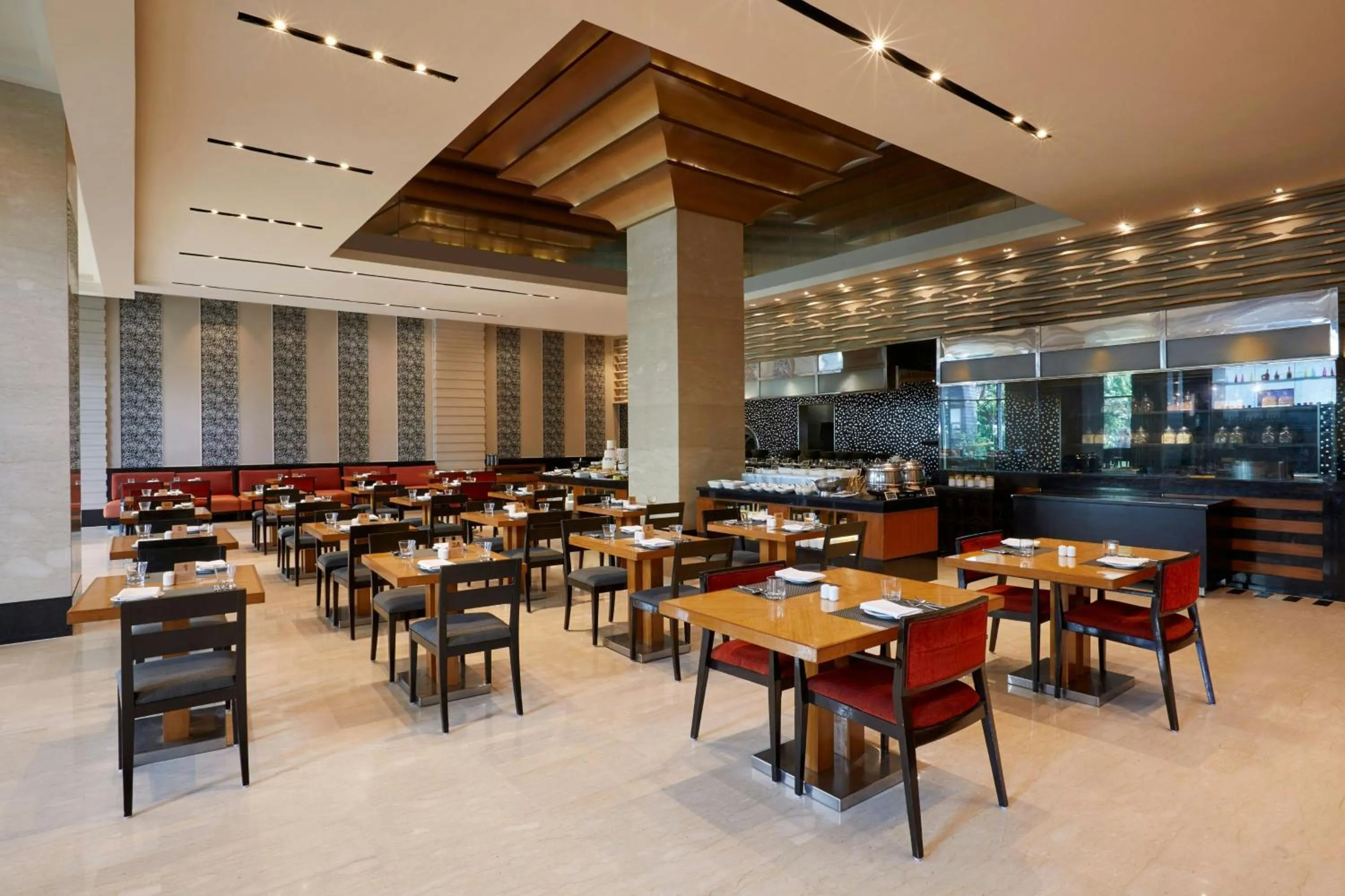 Restaurant/places to eat in Courtyard by Marriott Hyderabad