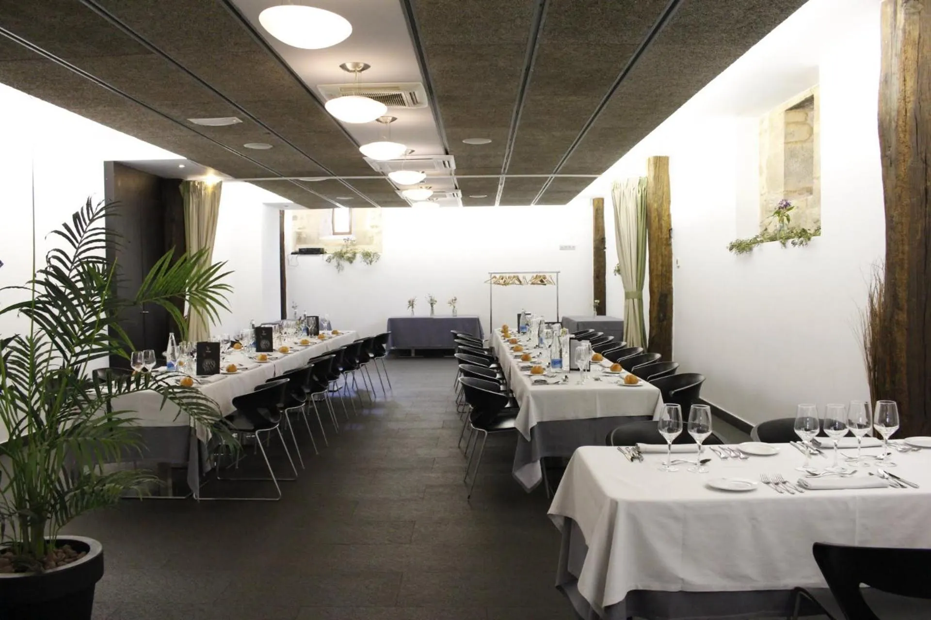 People in Hotel Dolarea