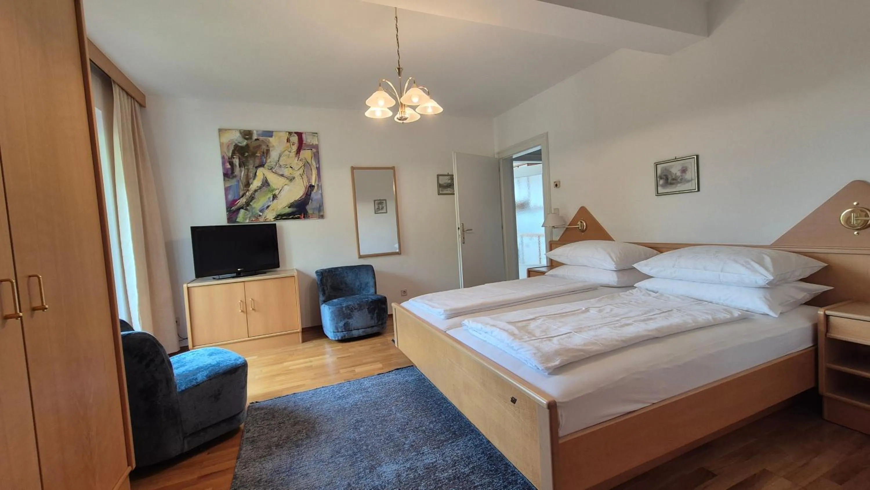 Bed in Haus Kraller-Urlaub mit Seeblick