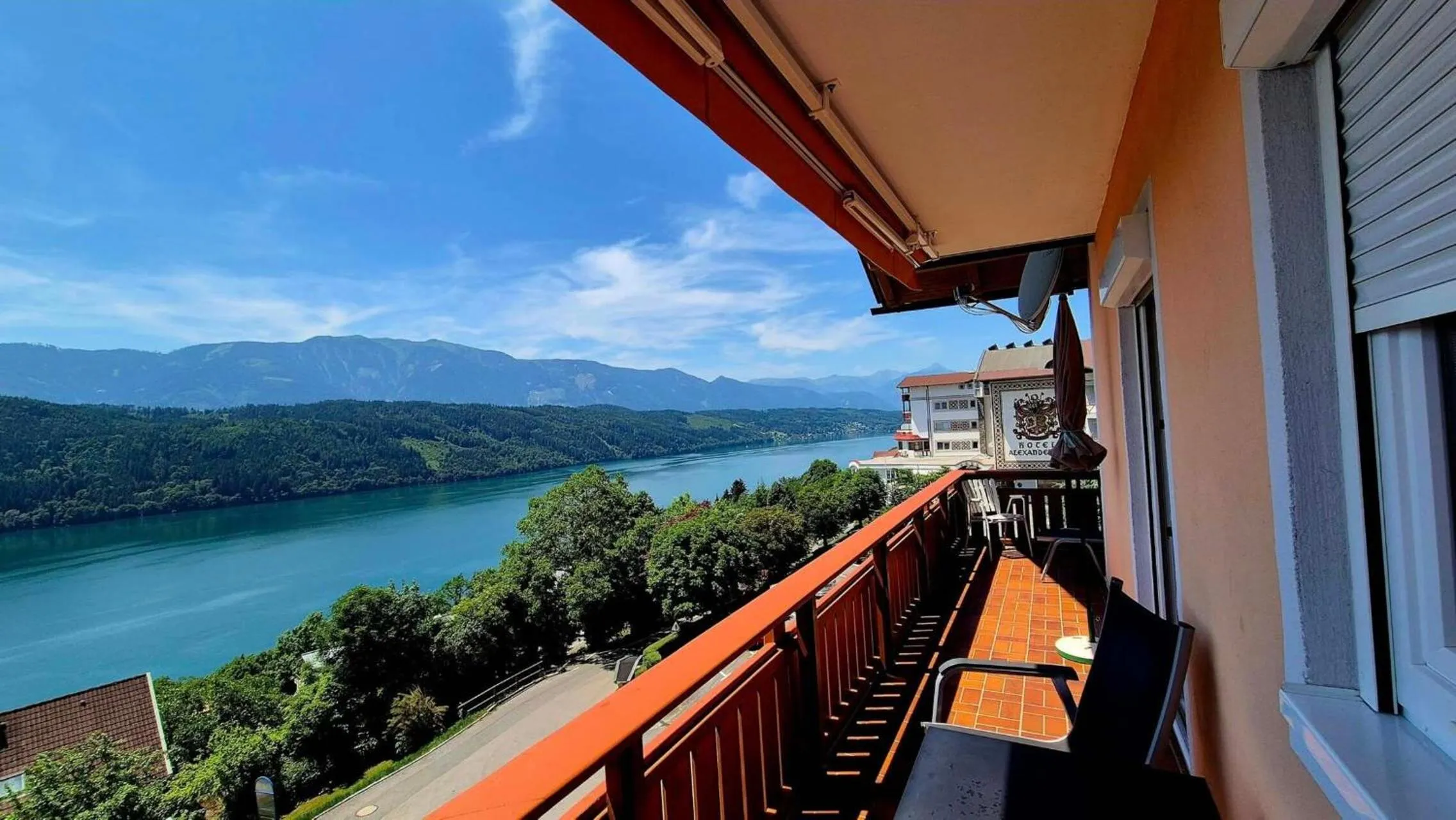 Balcony/Terrace in Haus Kraller-Urlaub mit Seeblick