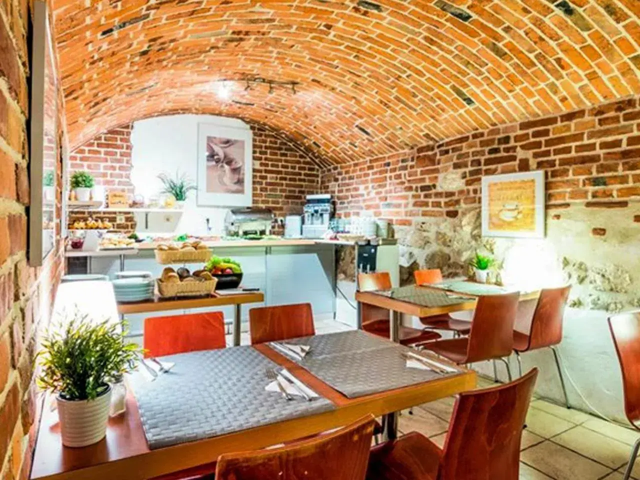 Restaurant/places to eat in Aparthotel Pergamin Restaurant/places to eat in Aparthotel Pergamin