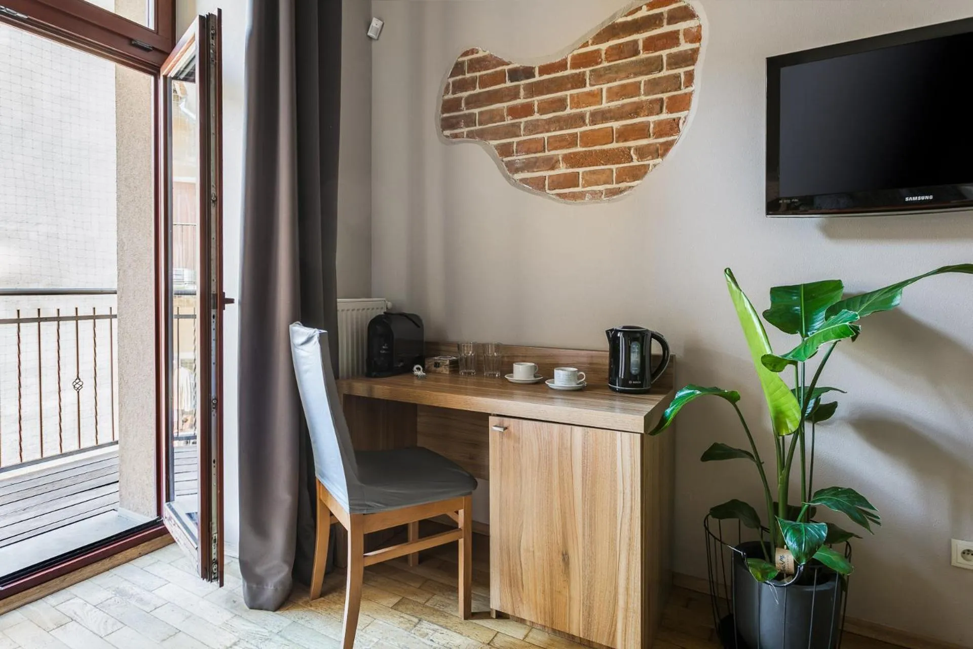 TV and multimedia in Aparthotel Pergamin