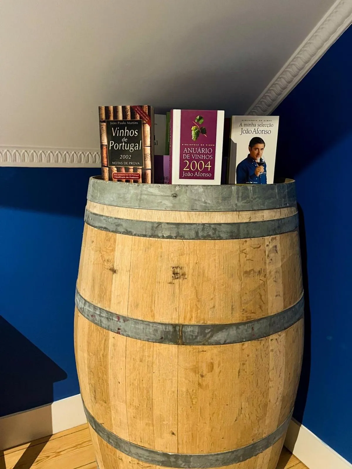 Decorative detail in Casa do Vinho Sintra Guest House