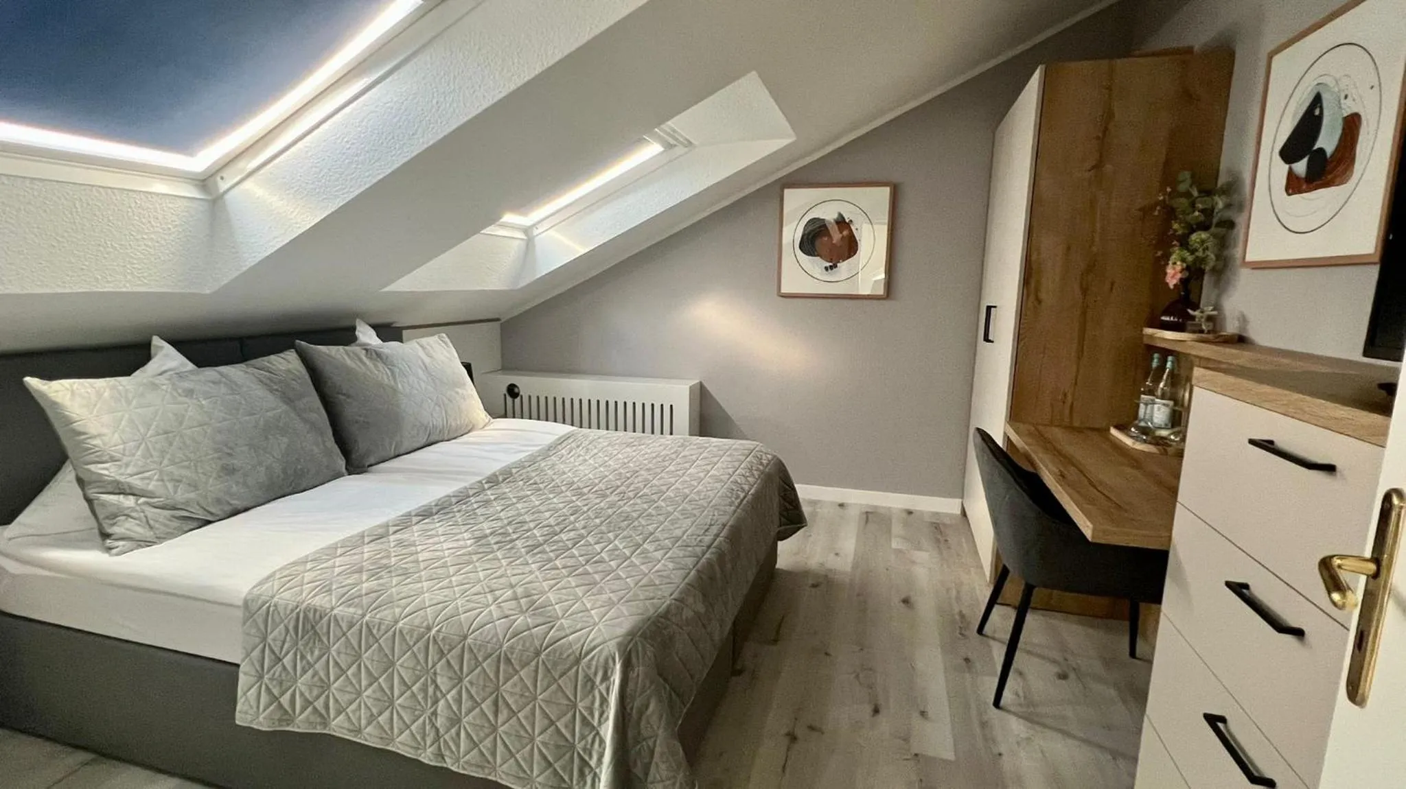 Bed in Hotel Victoria