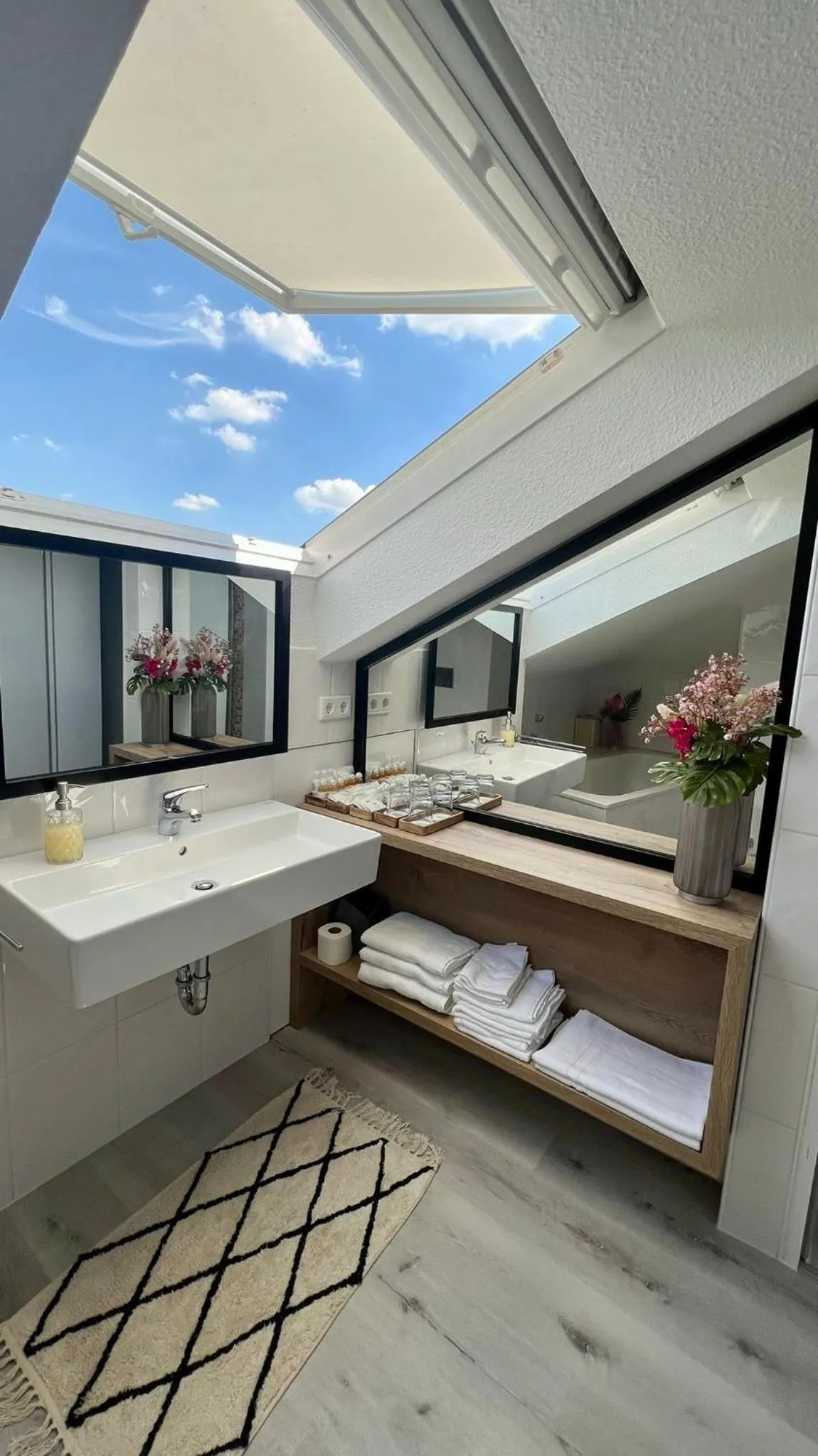 Bathroom in Hotel Victoria