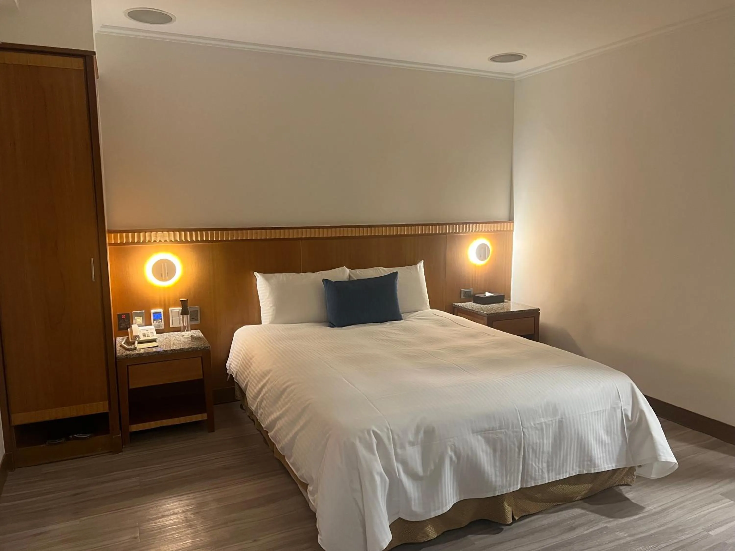 Bedroom, Bed in Hub Hotel Kaohsiung Cisian Branch