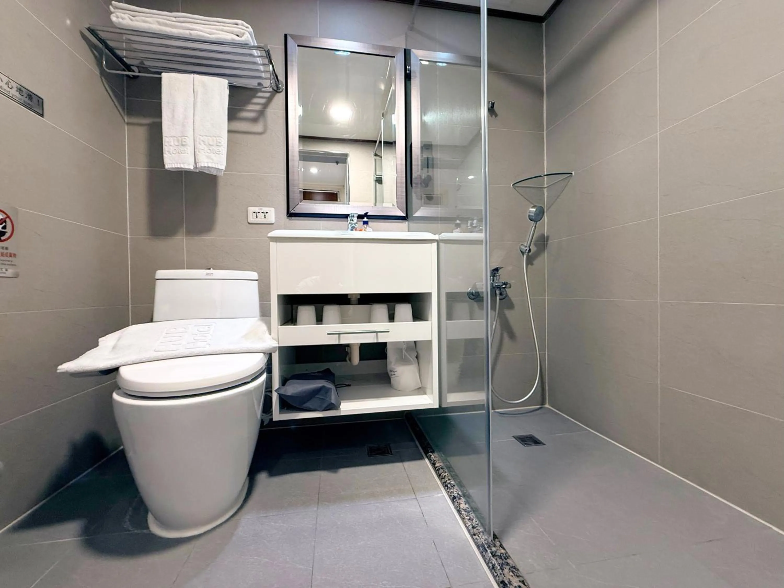 Bathroom in Hub Hotel Kaohsiung Cisian Branch
