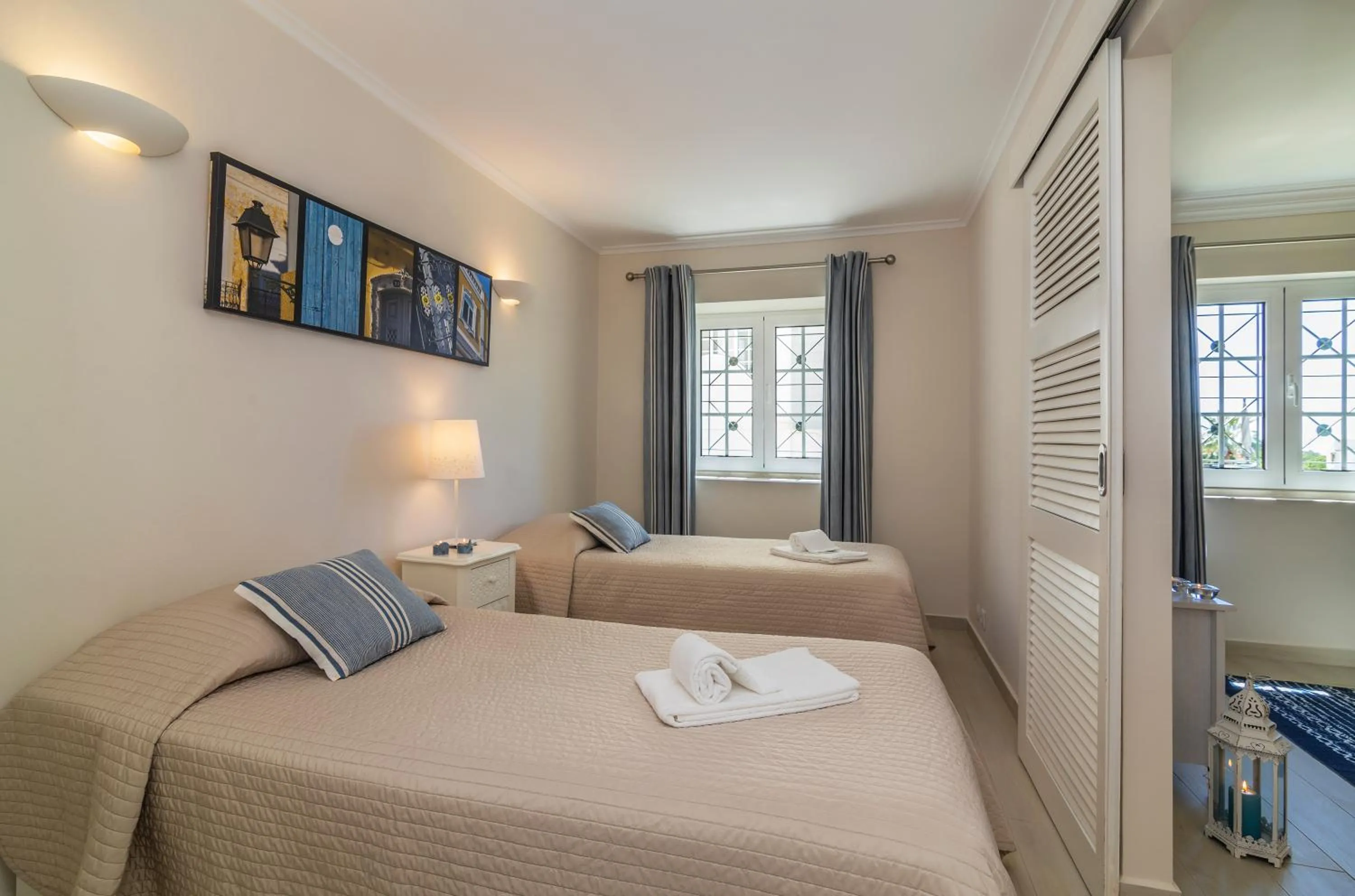 Photo of the whole room, Bed in The Old Village, Prestige and Solar by Village 4U