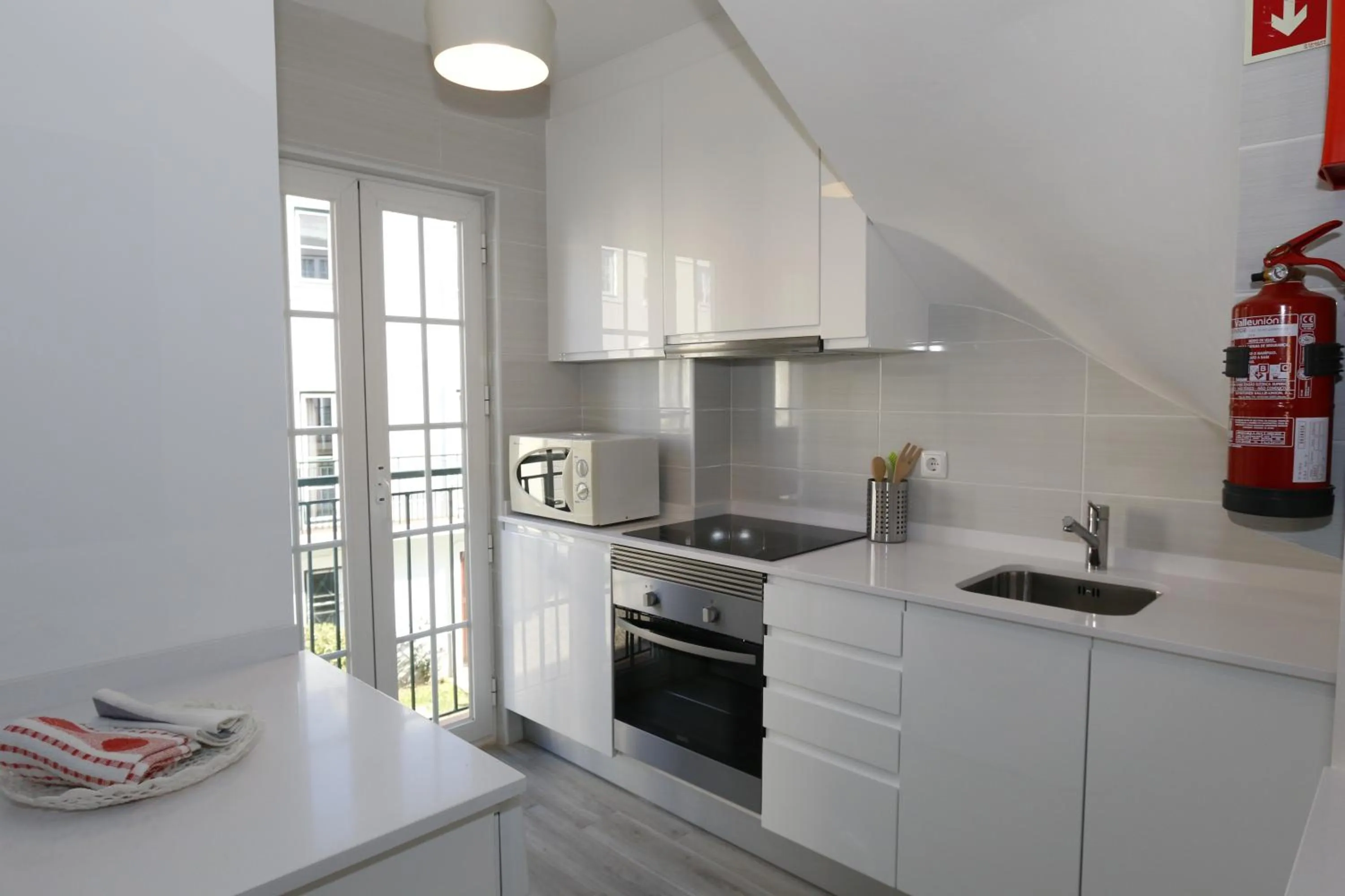 Kitchen or kitchenette in The Old Village, Prestige and Solar by Village 4U