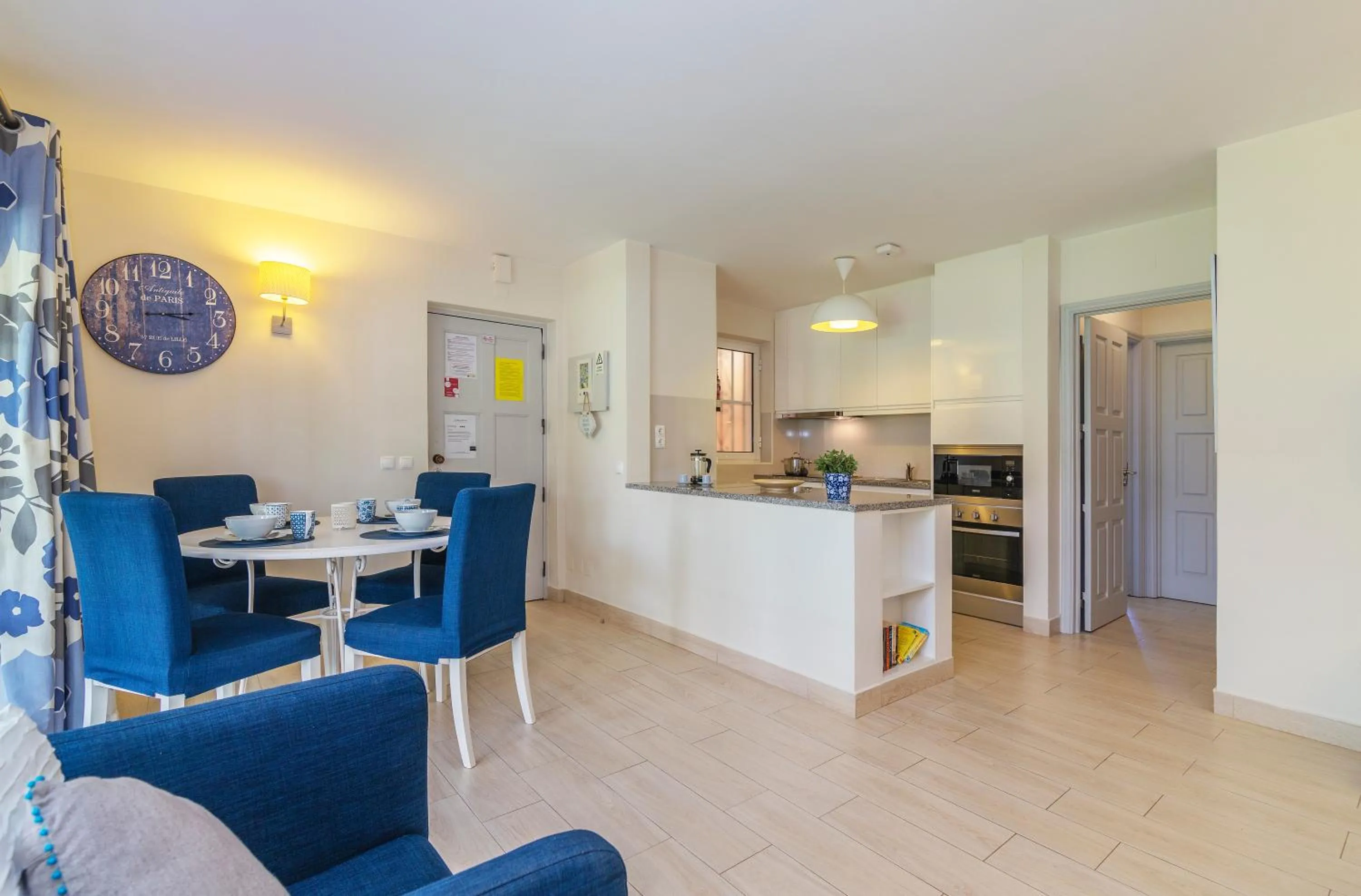 Dining area in The Old Village, Prestige and Solar by Village 4U