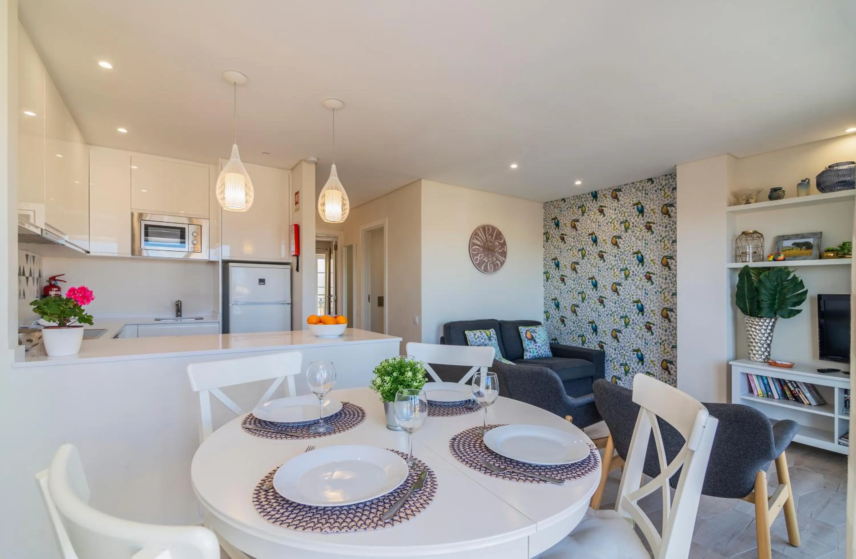 Kitchen or kitchenette in The Old Village, Prestige and Solar by Village 4U