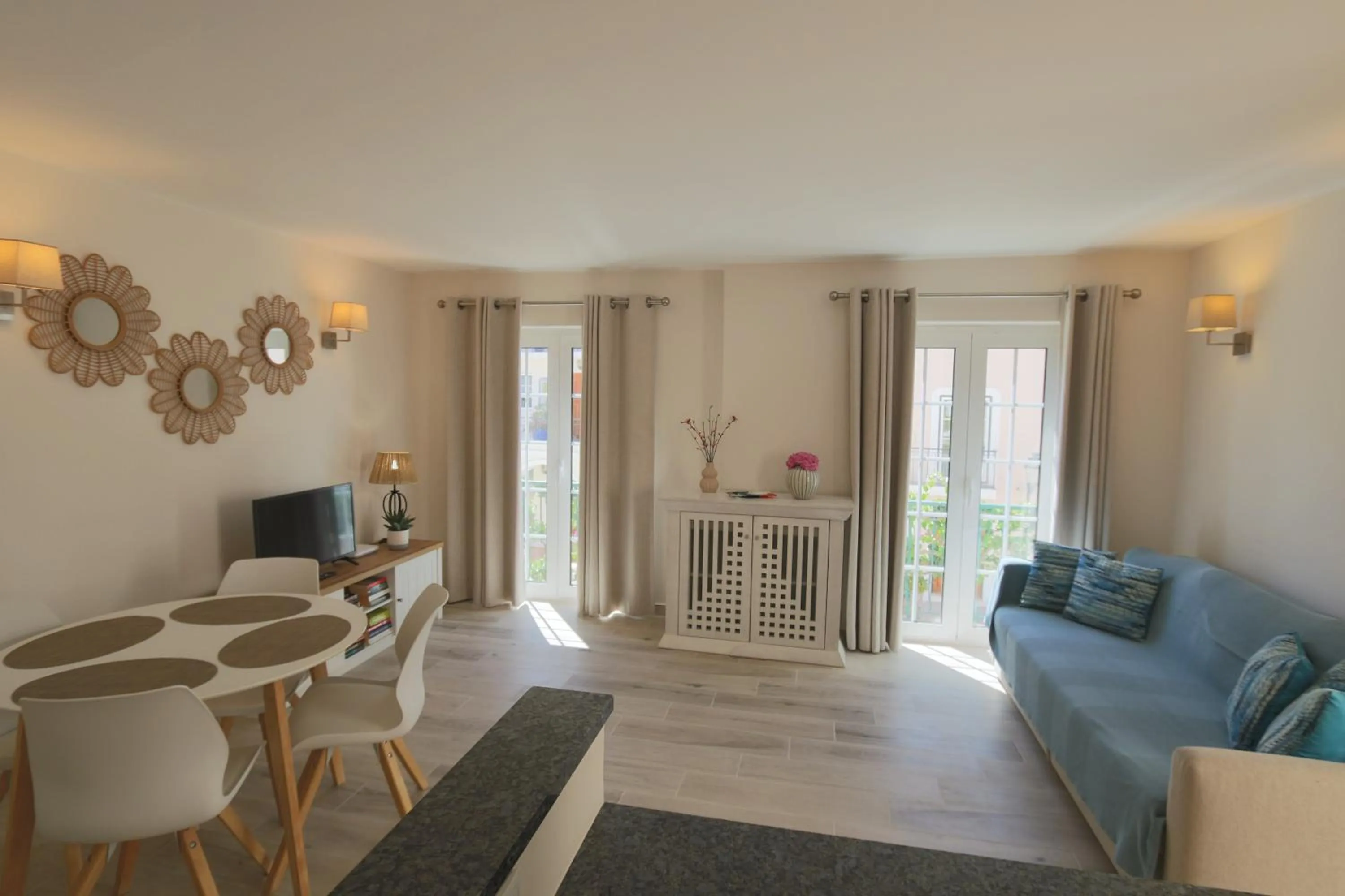 Living room in The Old Village, Prestige and Solar by Village 4U