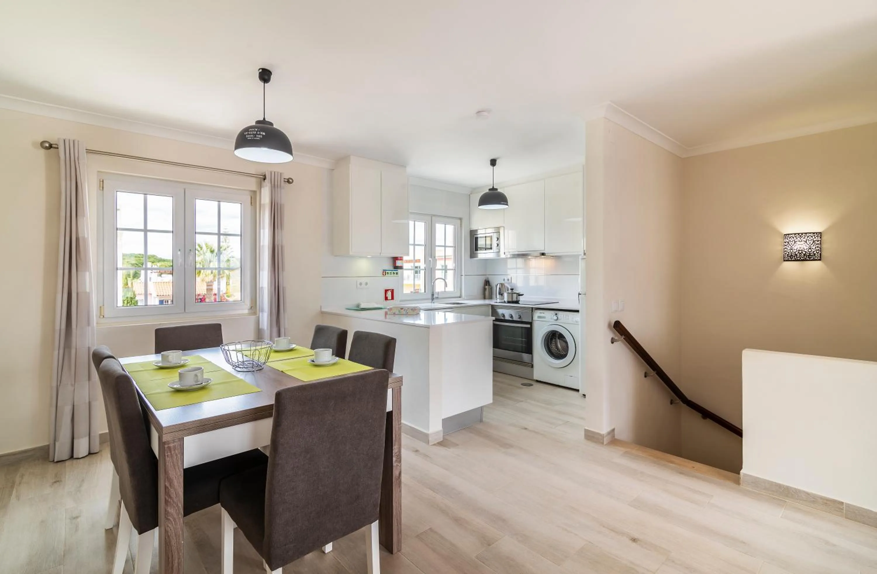 Kitchen or kitchenette in The Old Village, Prestige and Solar by Village 4U