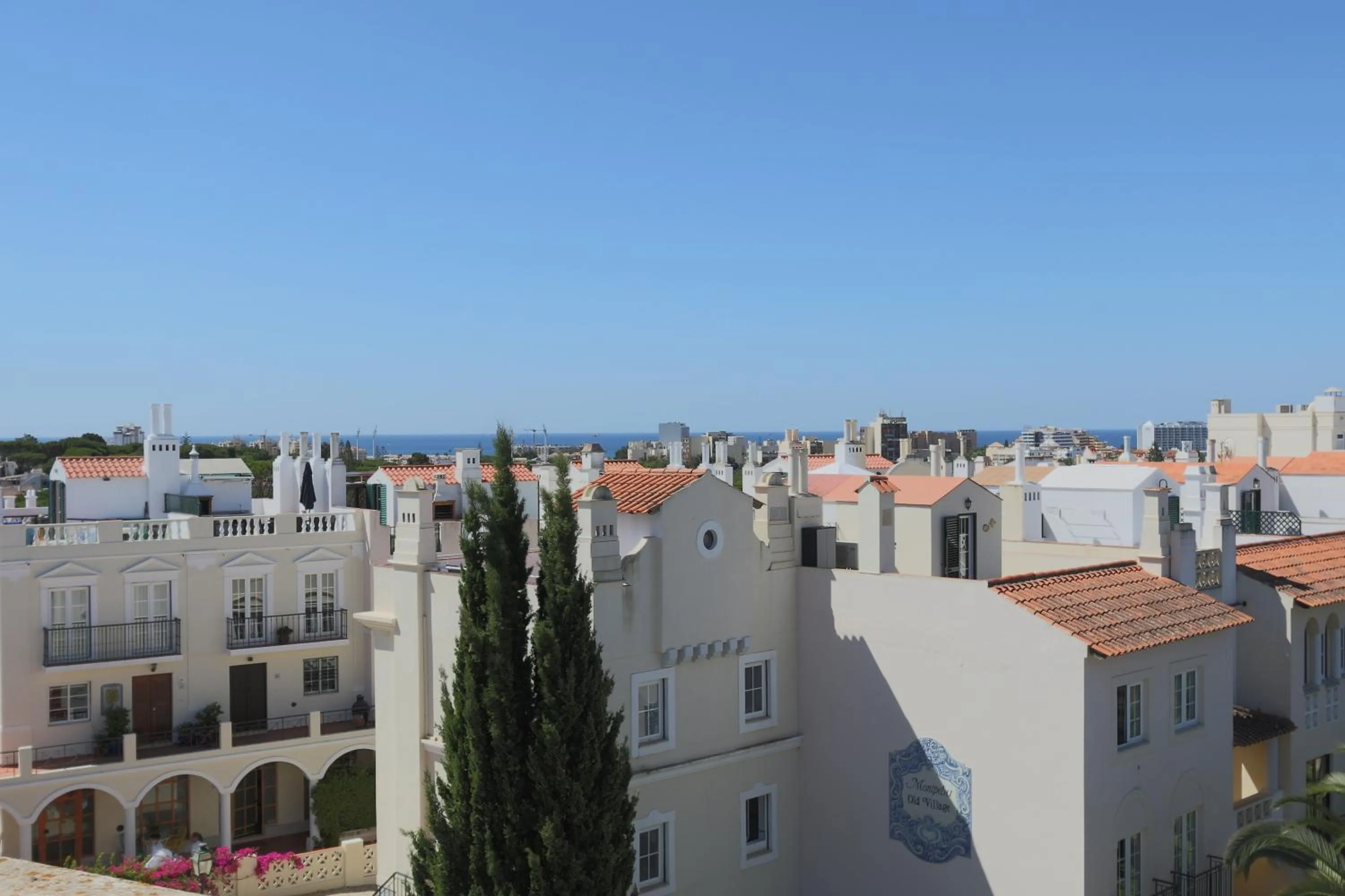 Balcony/Terrace in The Old Village, Prestige and Solar by Village 4U