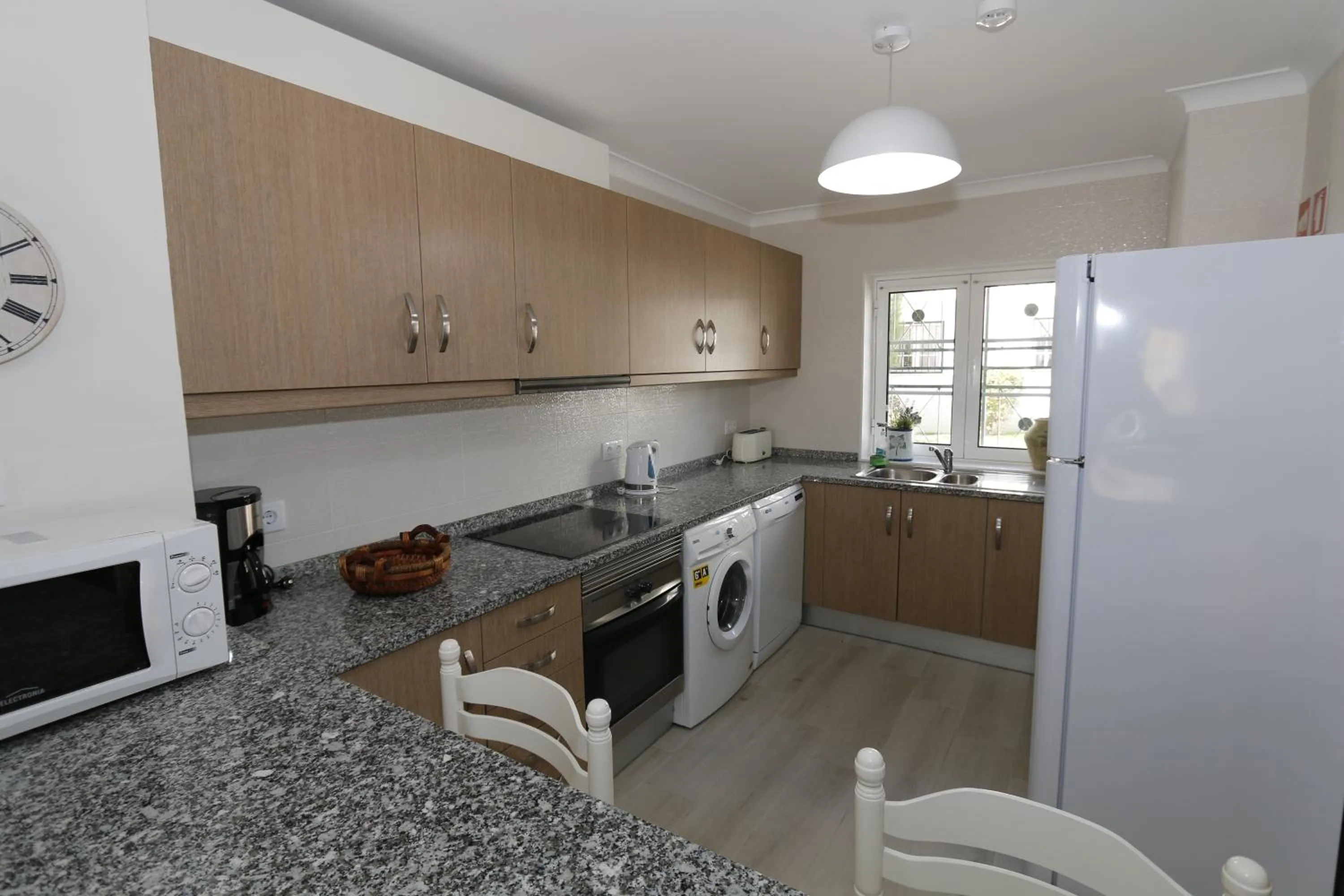 Kitchen or kitchenette in The Old Village, Prestige and Solar by Village 4U