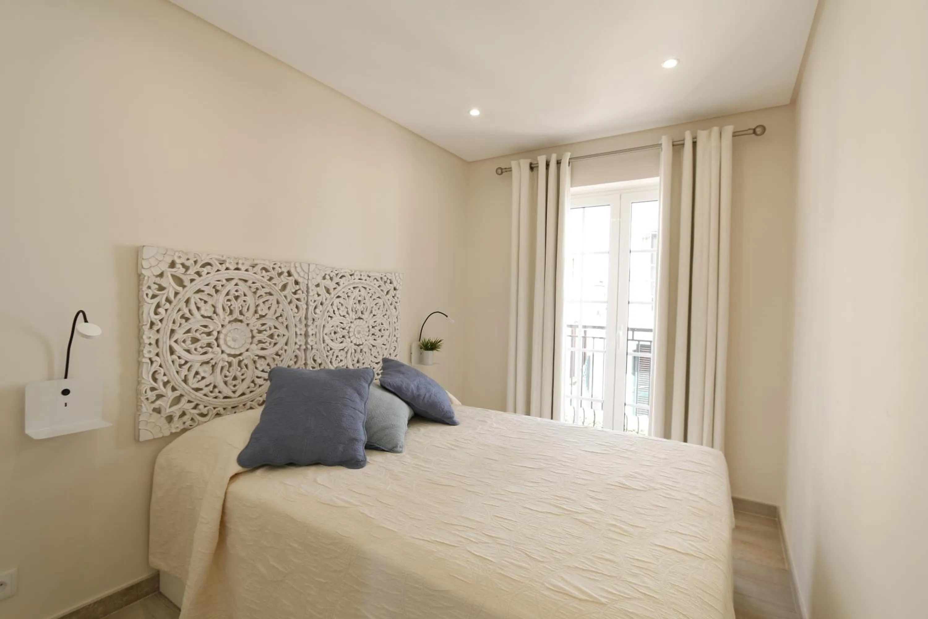 Photo of the whole room, Bed in The Old Village, Prestige and Solar by Village 4U