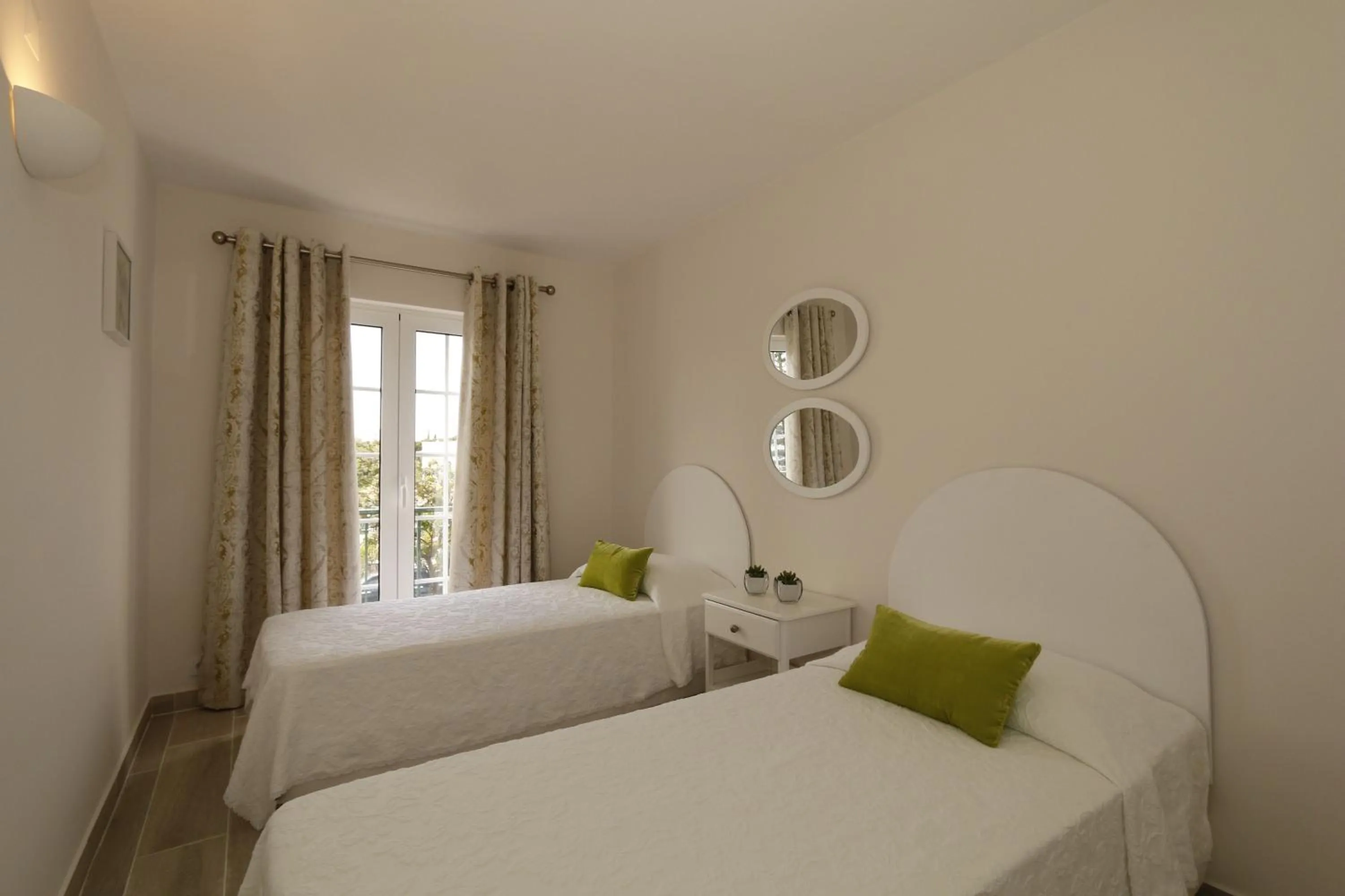 Photo of the whole room, Bed in The Old Village, Prestige and Solar by Village 4U