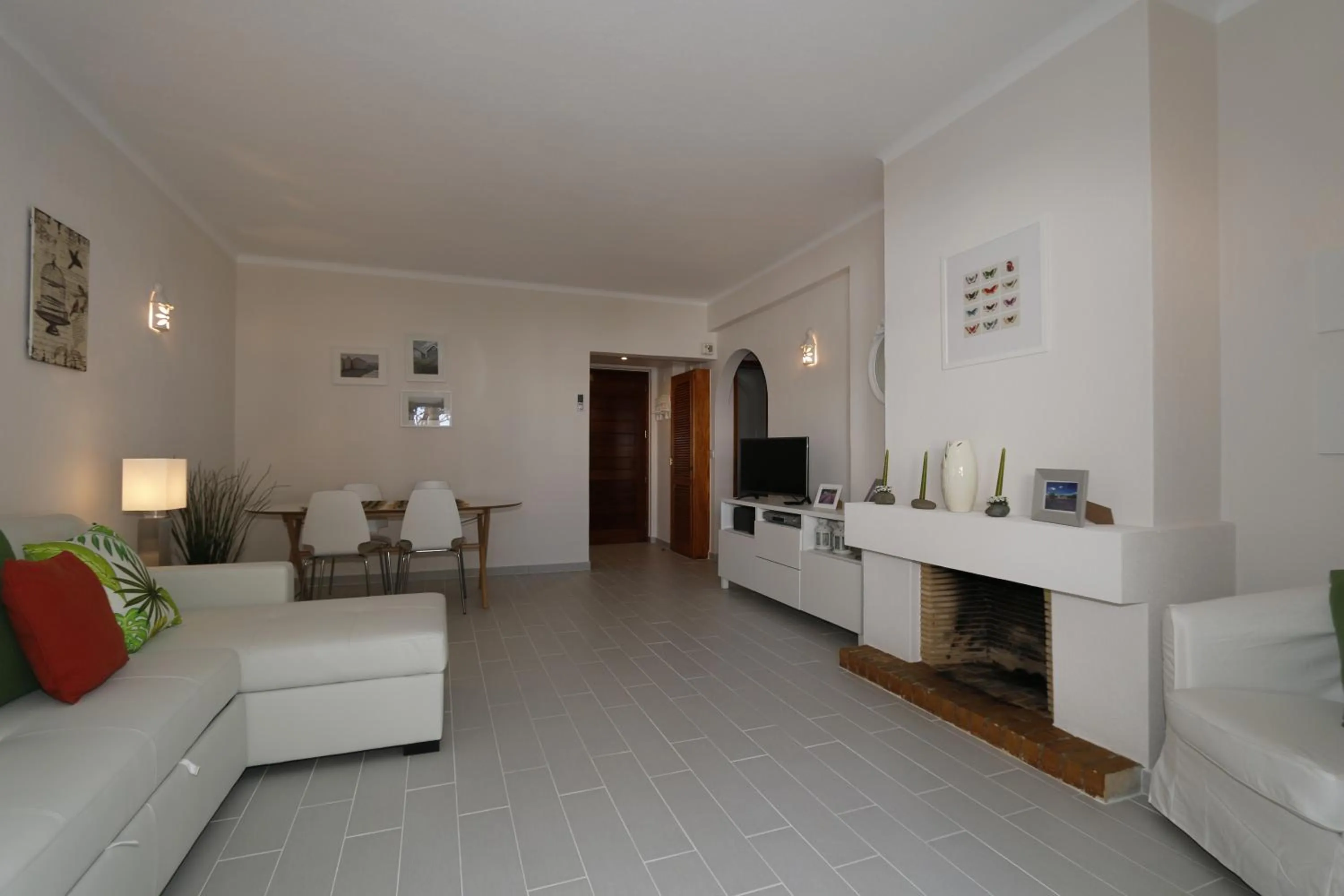 Living room in The Old Village, Prestige and Solar by Village 4U