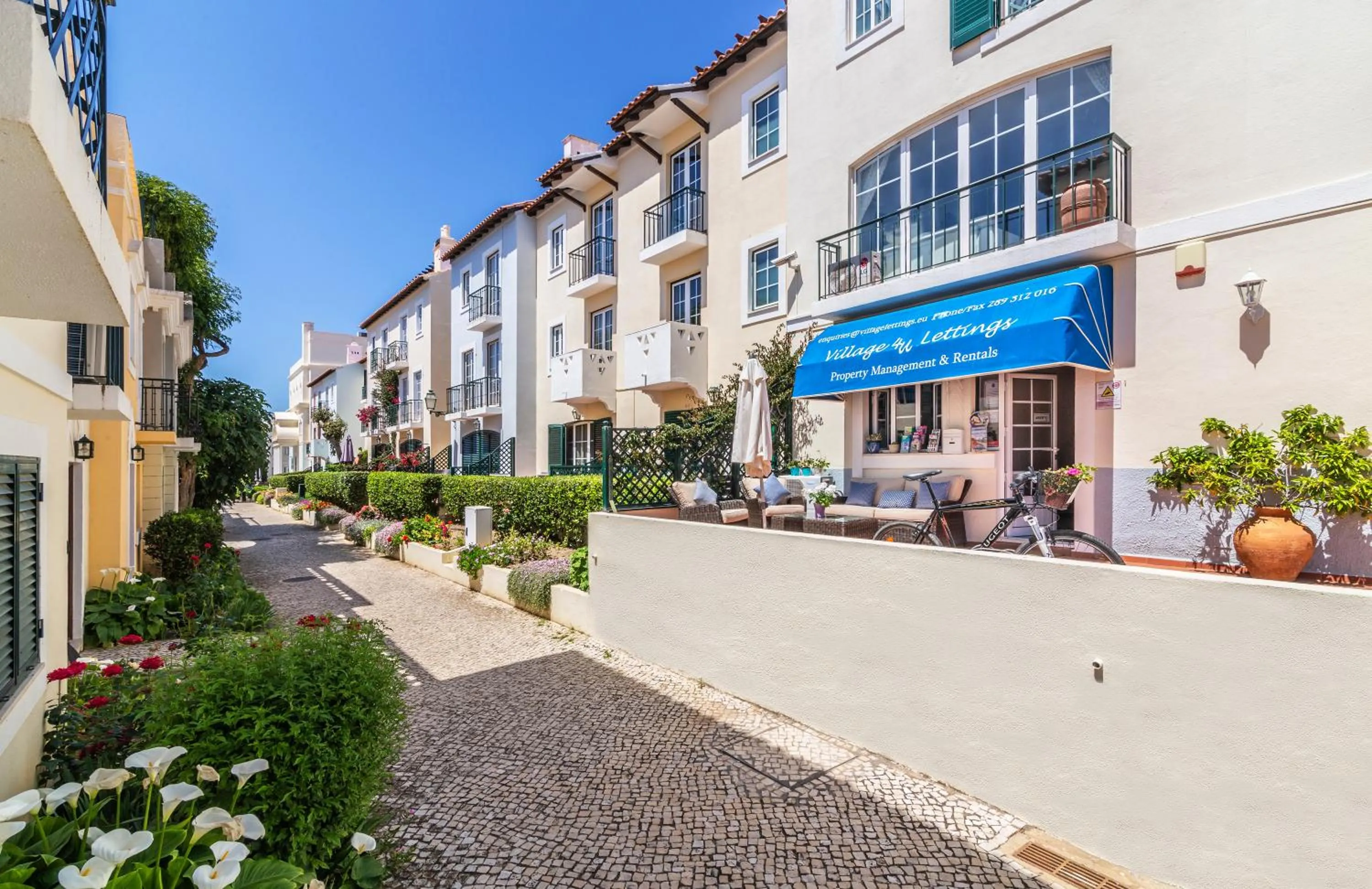 Facade/entrance in The Old Village, Prestige and Solar by Village 4U