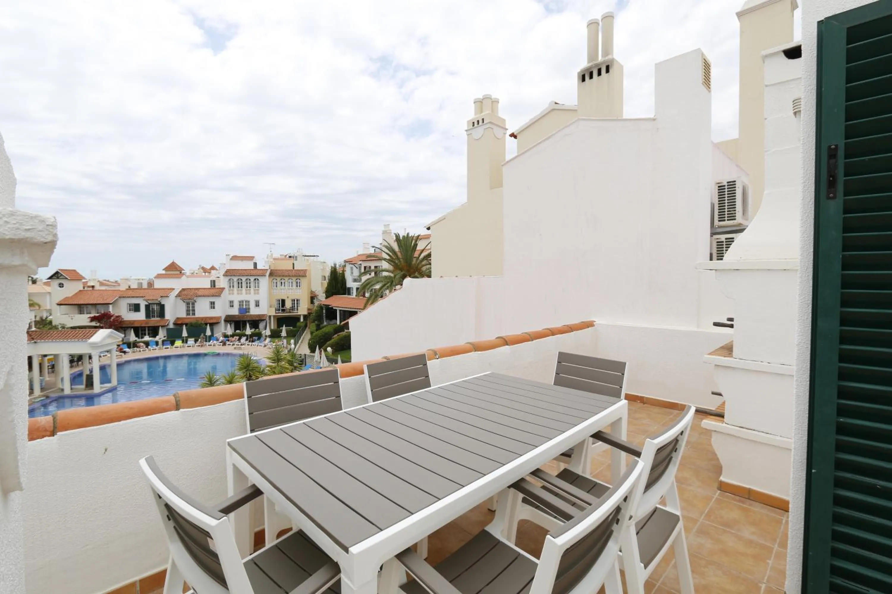 Balcony/Terrace in The Old Village, Prestige and Solar by Village 4U