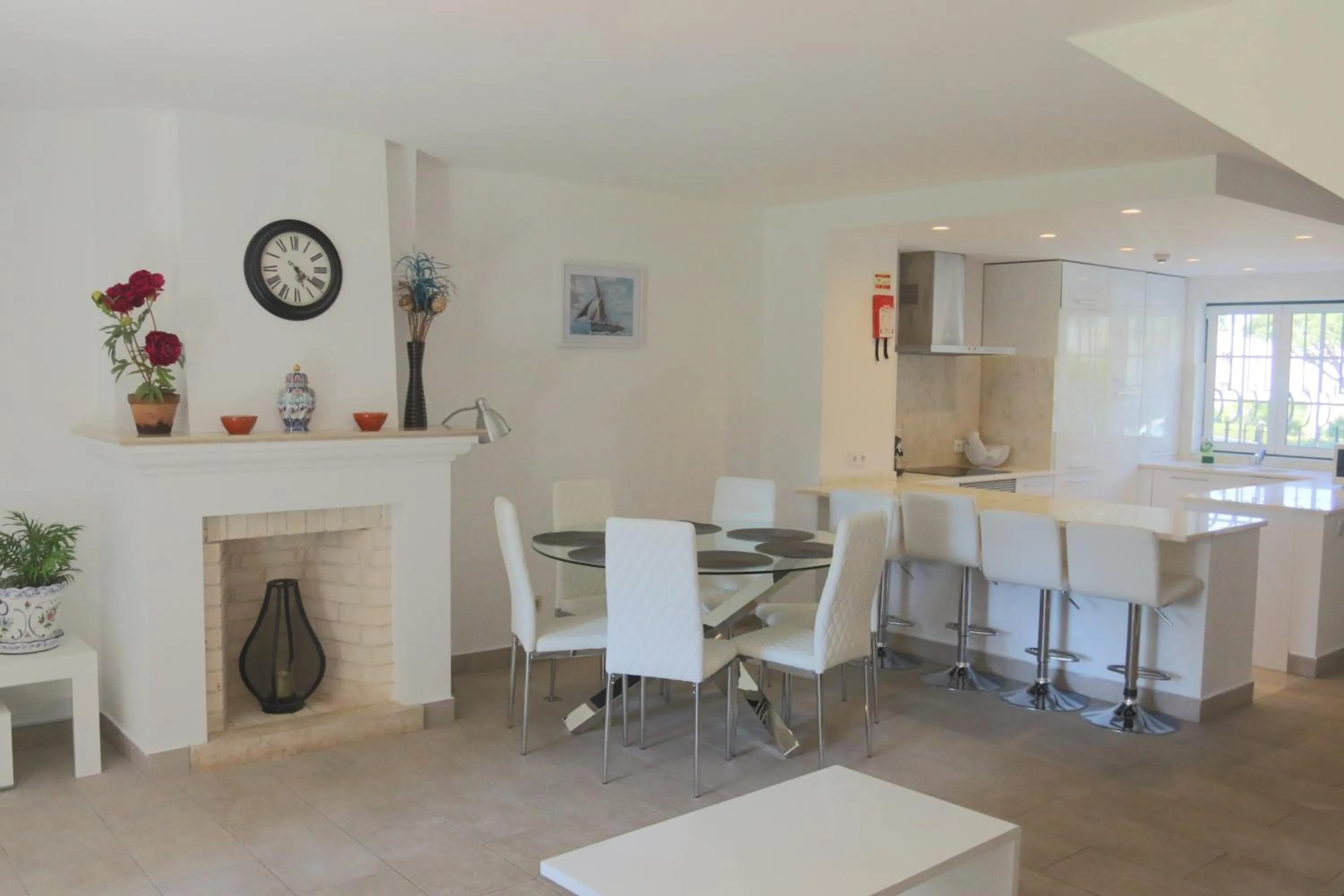 Living room in The Old Village, Prestige and Solar by Village 4U