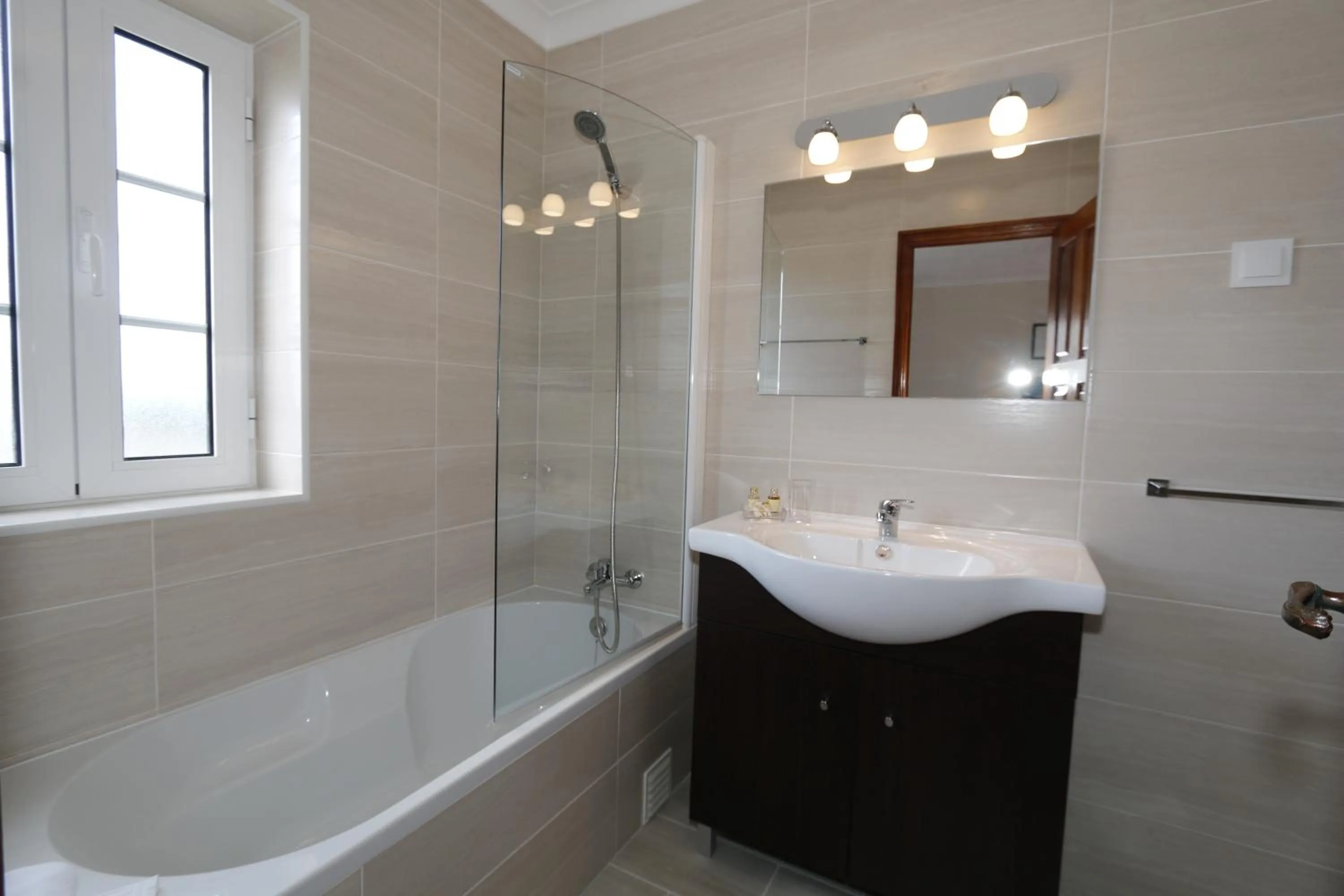 Bathroom in The Old Village, Prestige and Solar by Village 4U