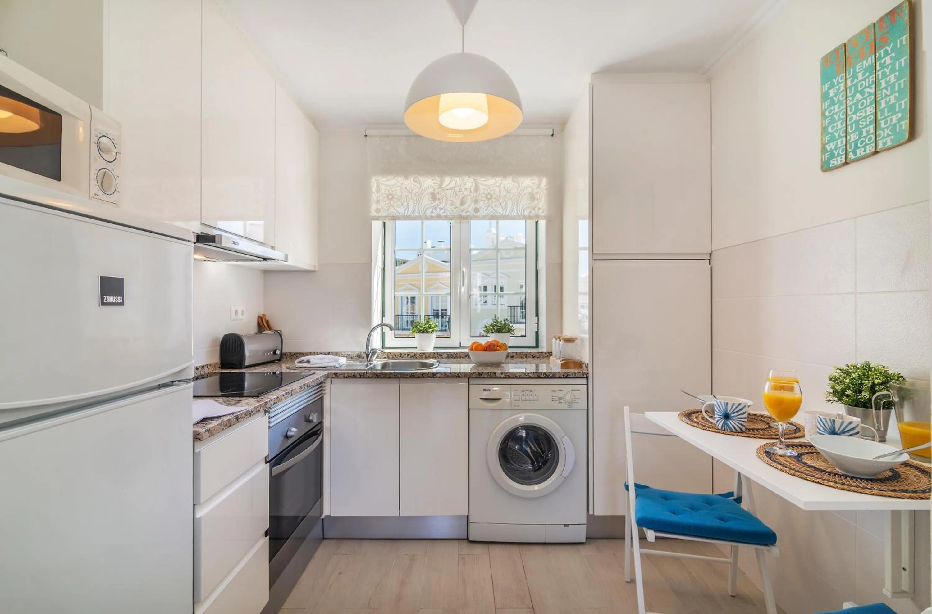 Kitchen or kitchenette in The Old Village, Prestige and Solar by Village 4U