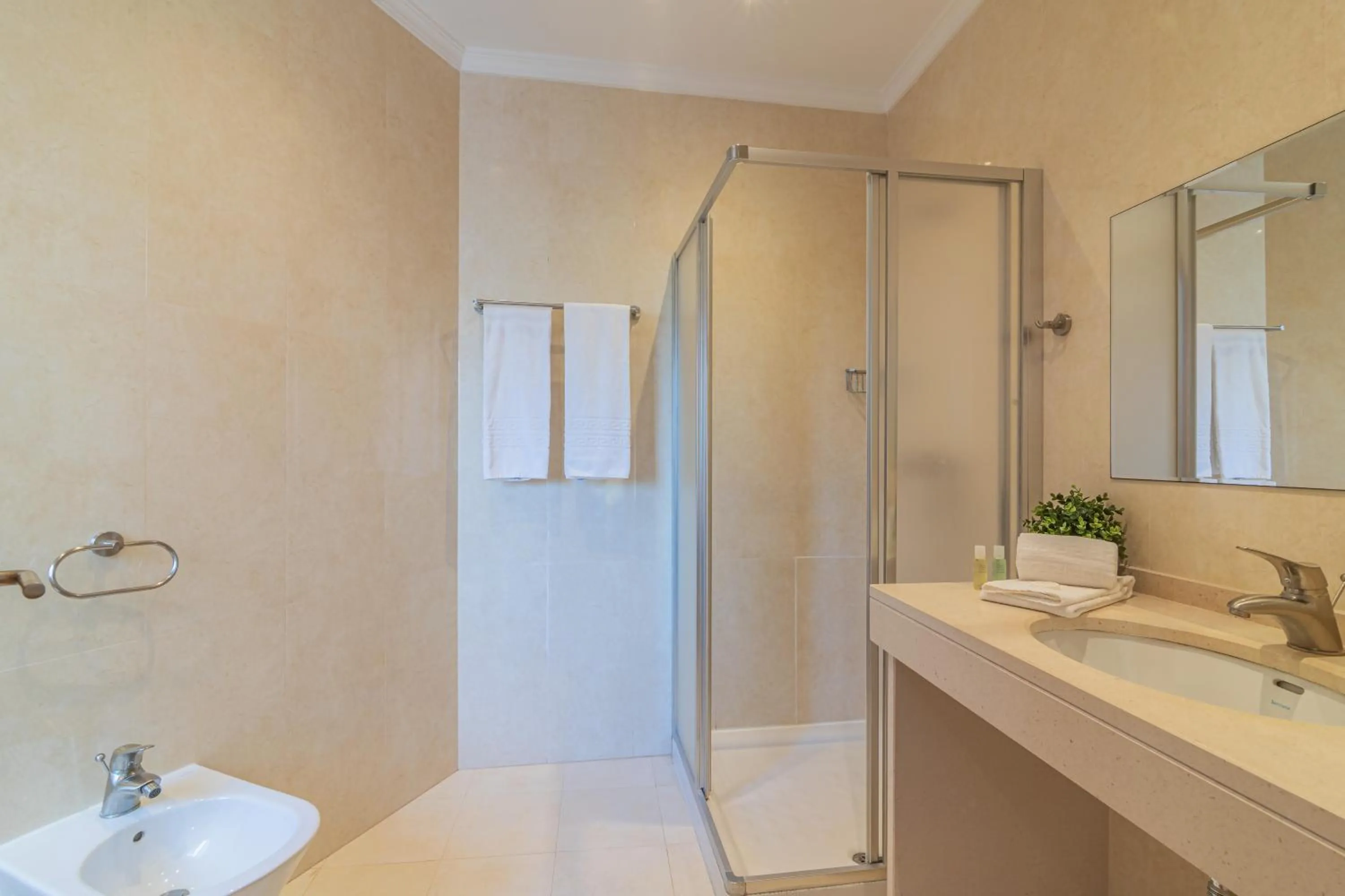 Bathroom in The Old Village, Prestige and Solar by Village 4U