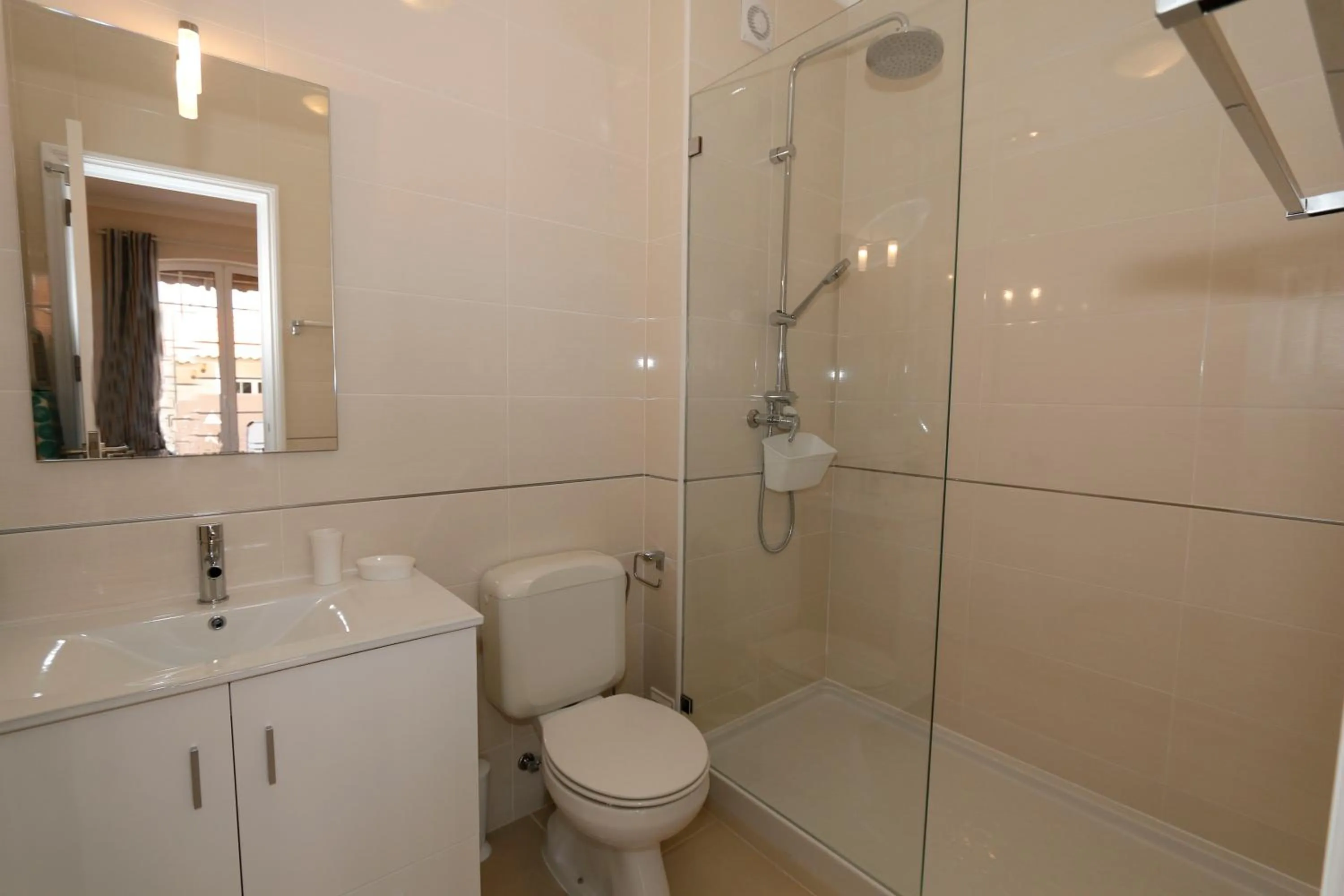 Bathroom in The Old Village, Prestige and Solar by Village 4U