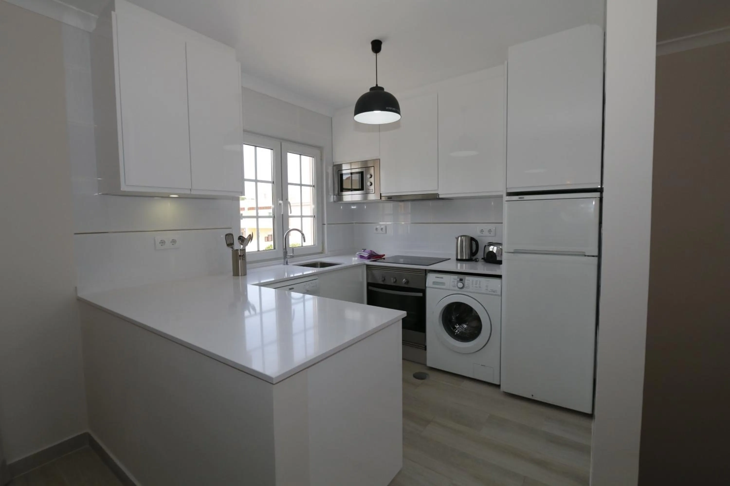 Kitchen or kitchenette in The Old Village, Prestige and Solar by Village 4U
