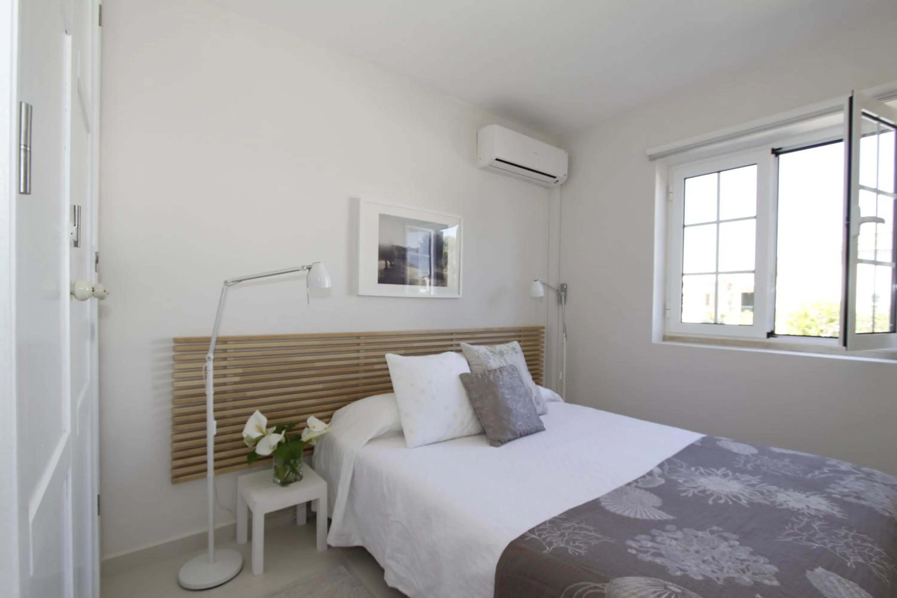 Bedroom, Bed in The Old Village, Prestige and Solar by Village 4U