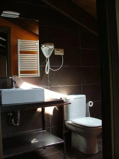 Bathroom in Hotel Areulo