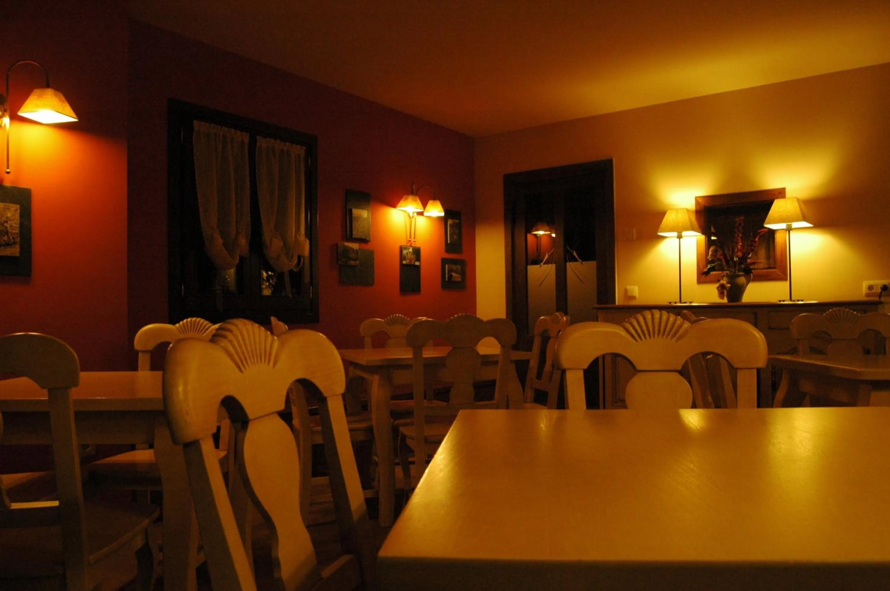 Restaurant/places to eat in Hotel Areulo