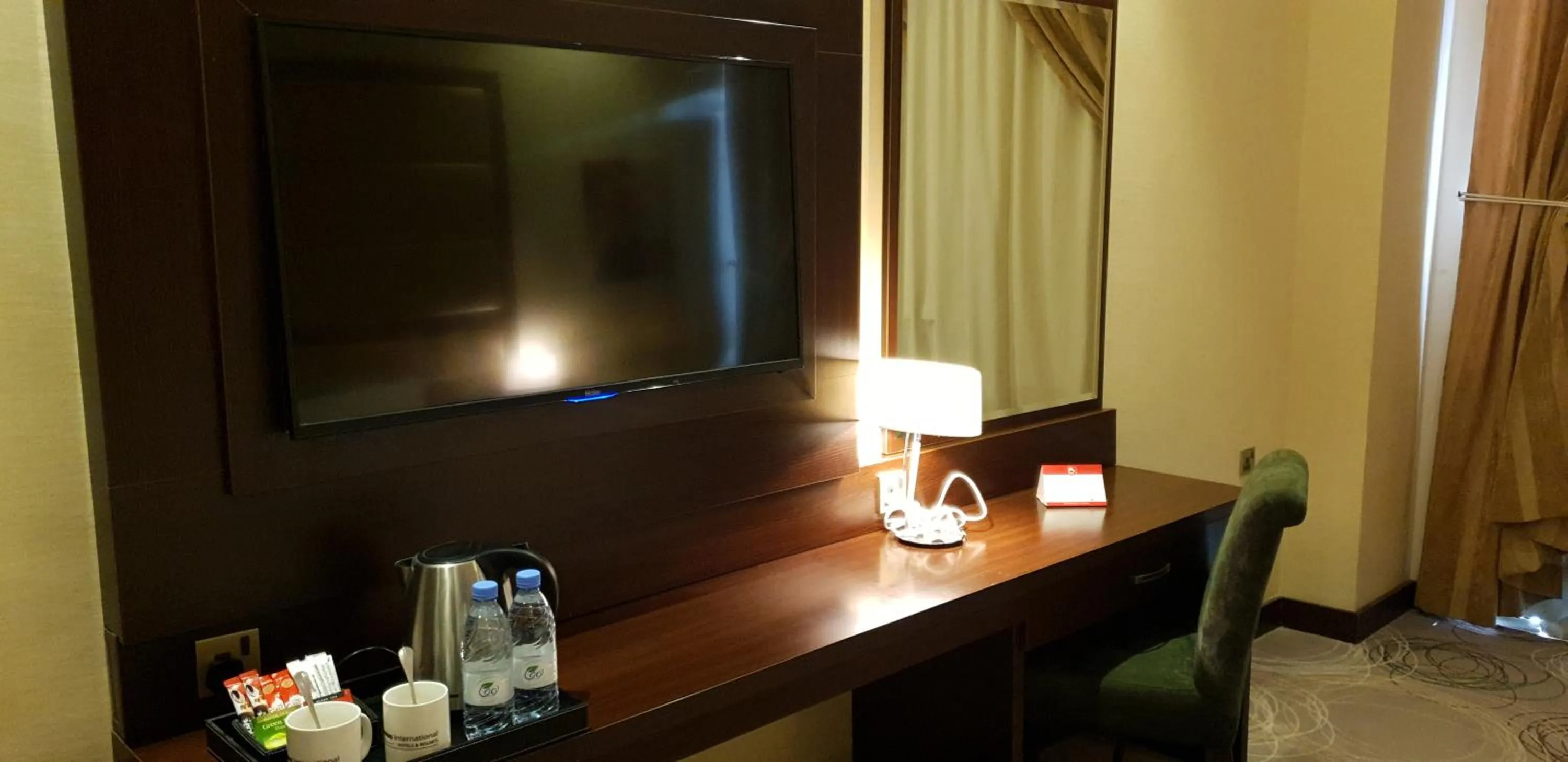 TV and multimedia in Swiss Flora Inn Hotel Riyadh