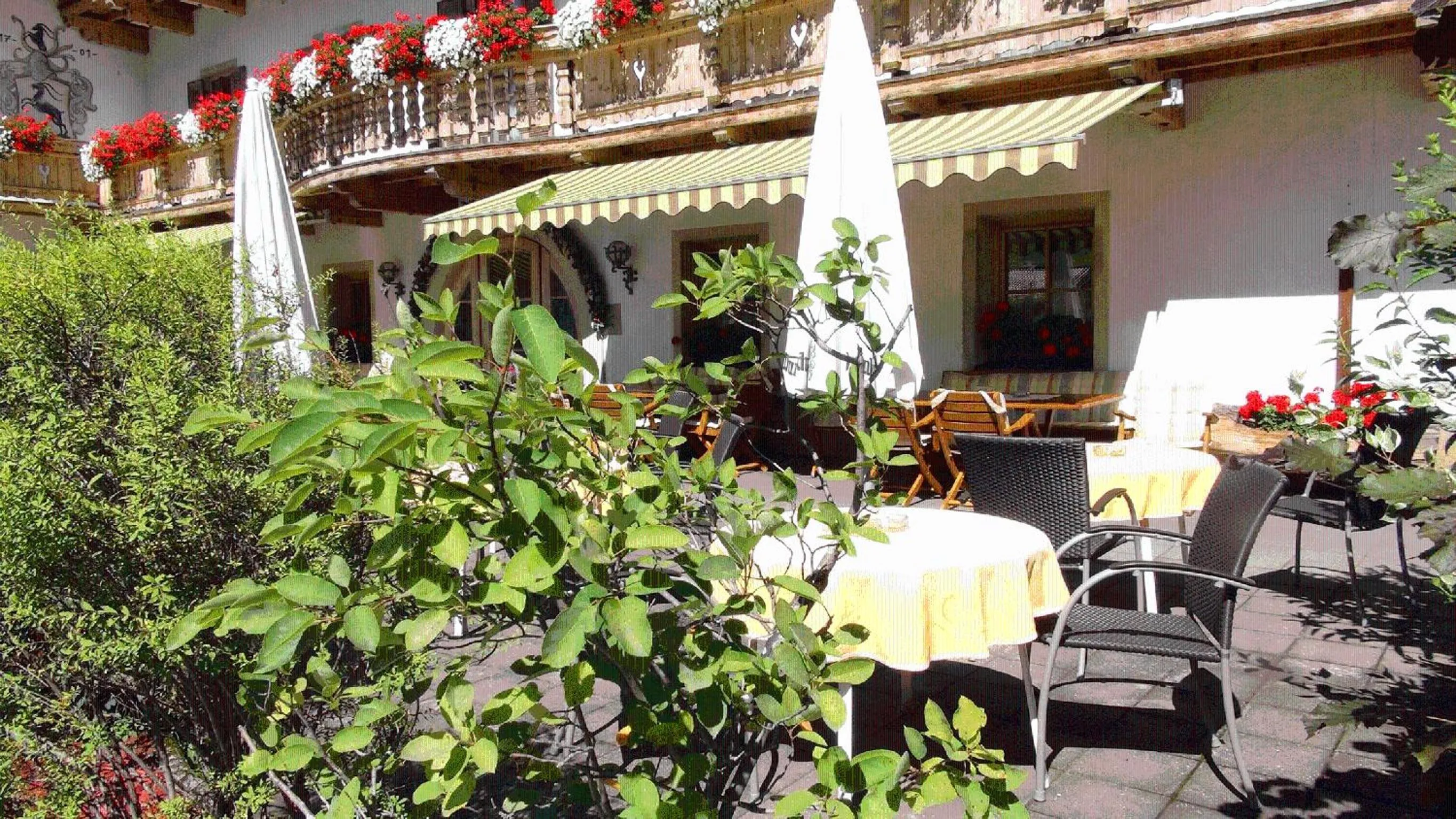 Garden view in Landgasthof Dorferwirt