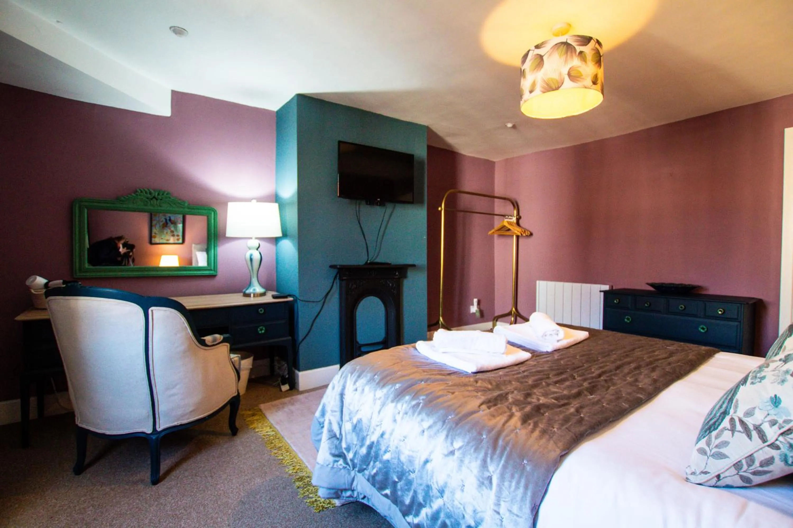 Bed in Built 1804 Caldecott Town House On The Rows by Rework Accommodation