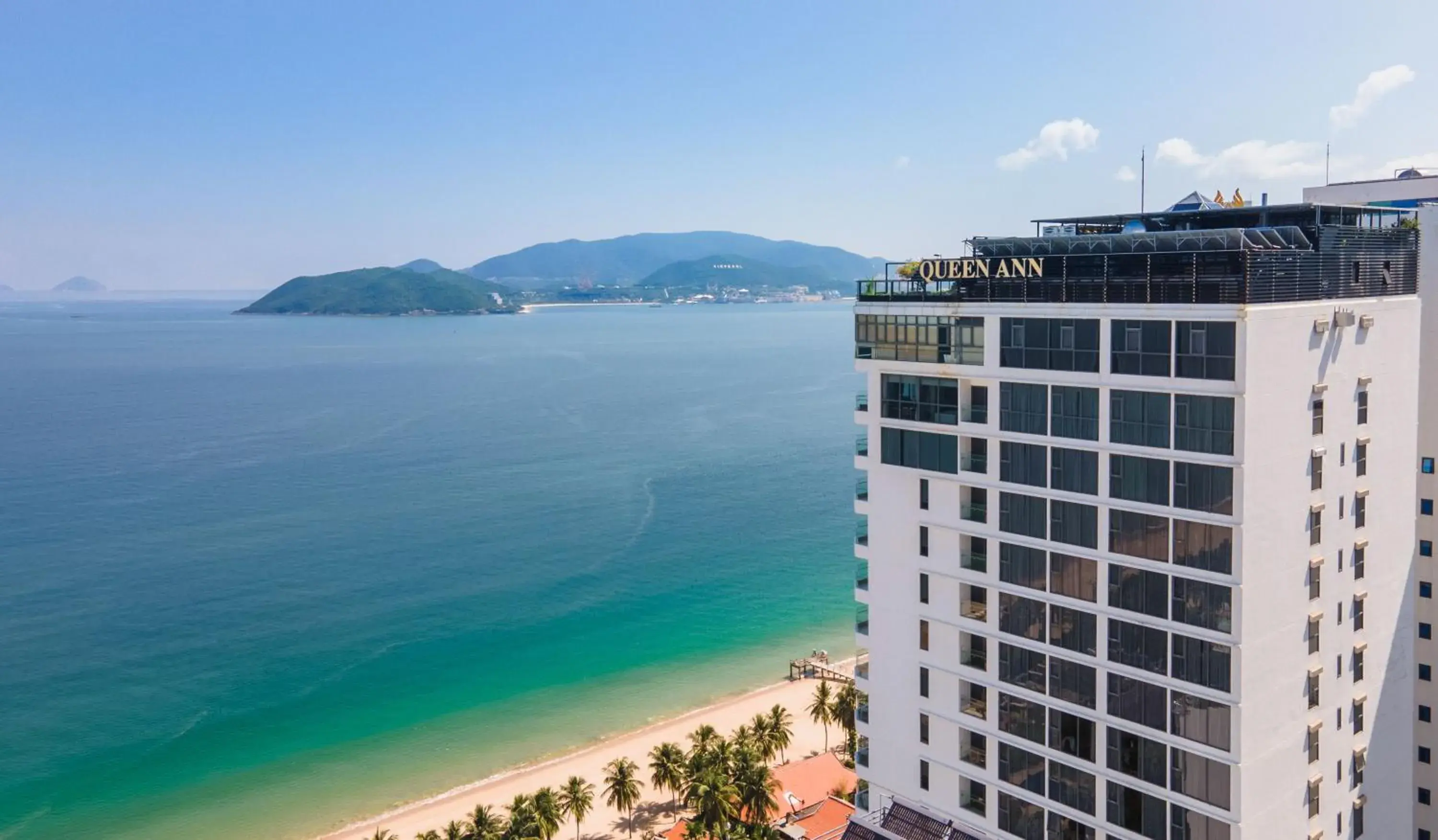 Property building in Queen Ann Nha Trang Hotel Property building in Queen Ann Nha Trang Hotel
