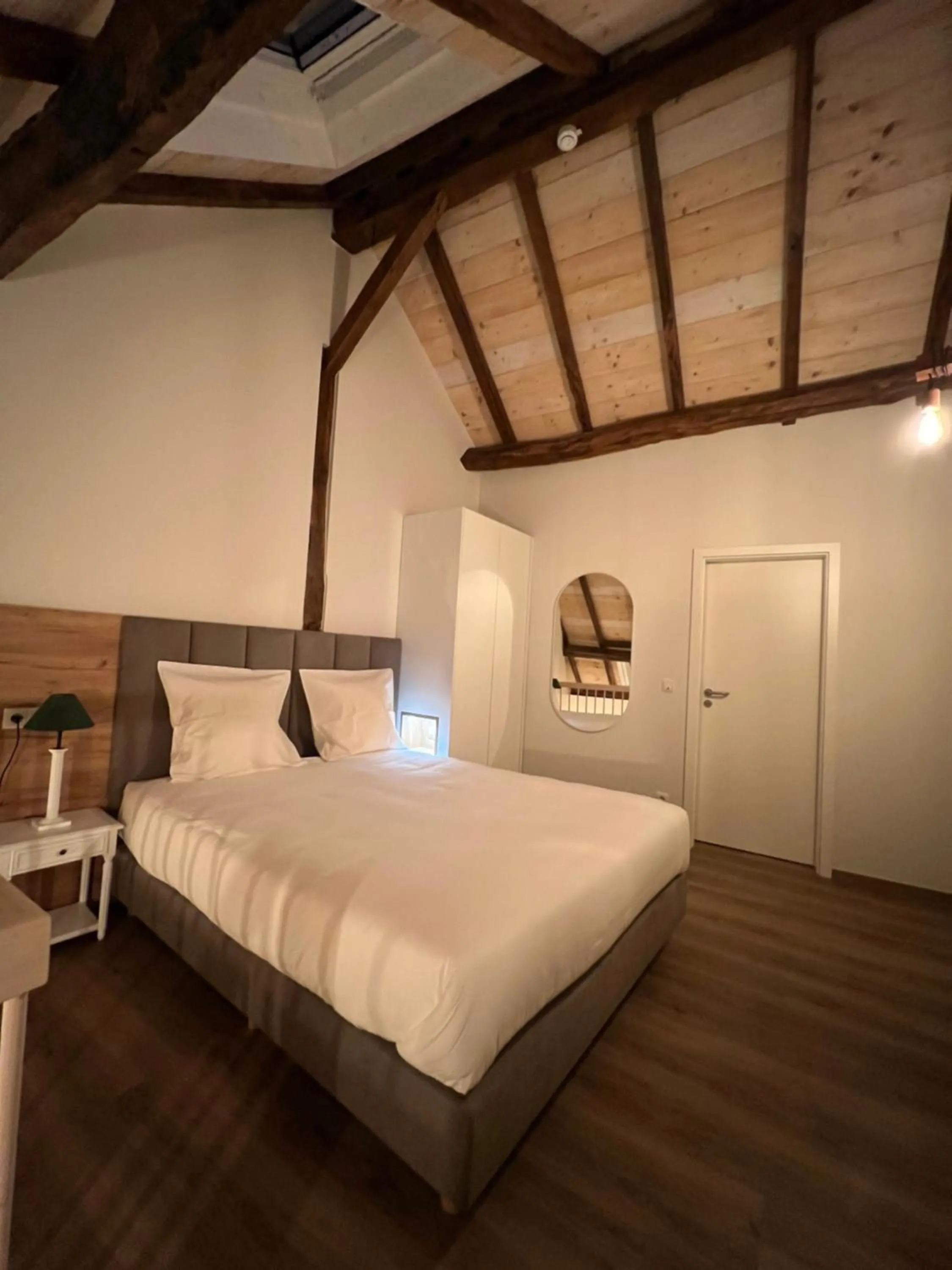 Bed in Hotel Le Postillon