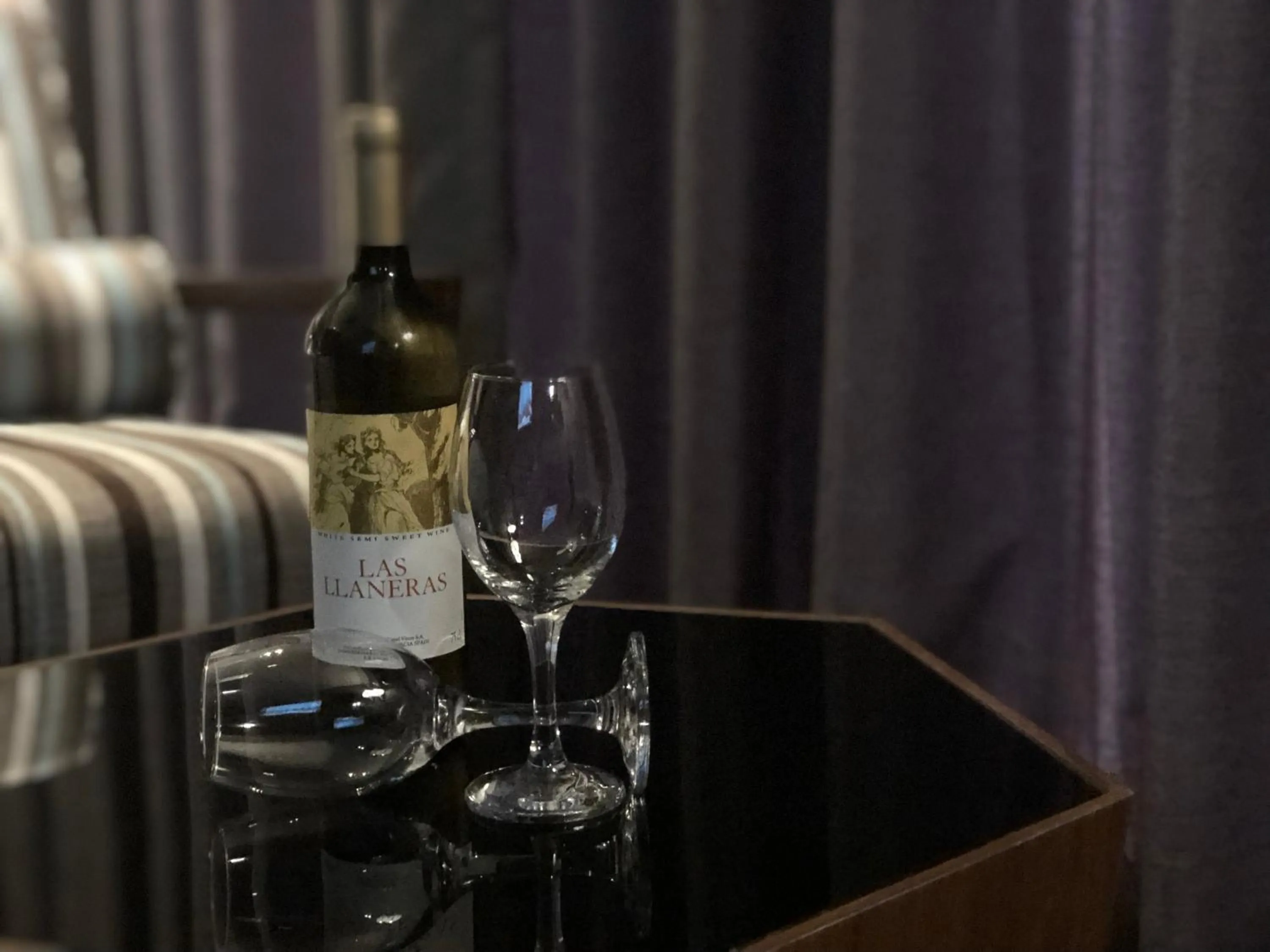 Alcoholic drinks in Best Louis Hamilton Hotel Changwon