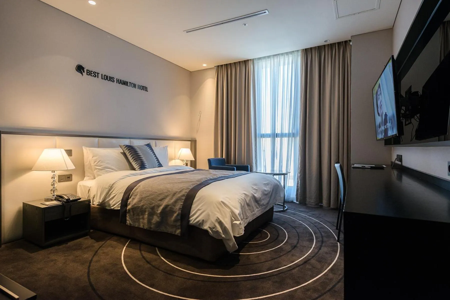 Bed in Best Louis Hamilton Hotel Changwon