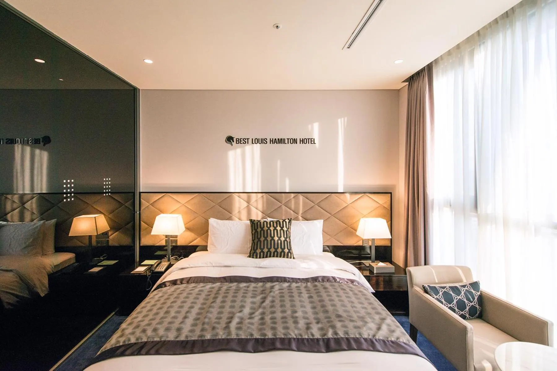 Bed in Best Louis Hamilton Hotel Changwon