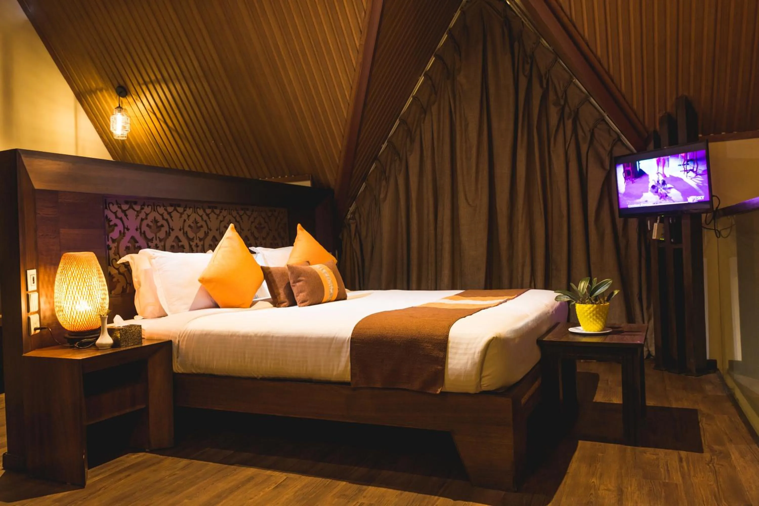 Bed in Hotel Mystic Mountain